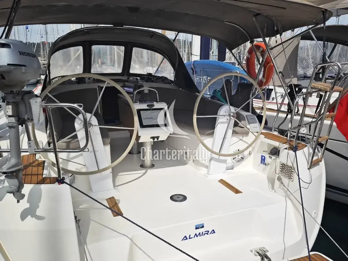 Bavaria Cruiser 37 - Almira - 1