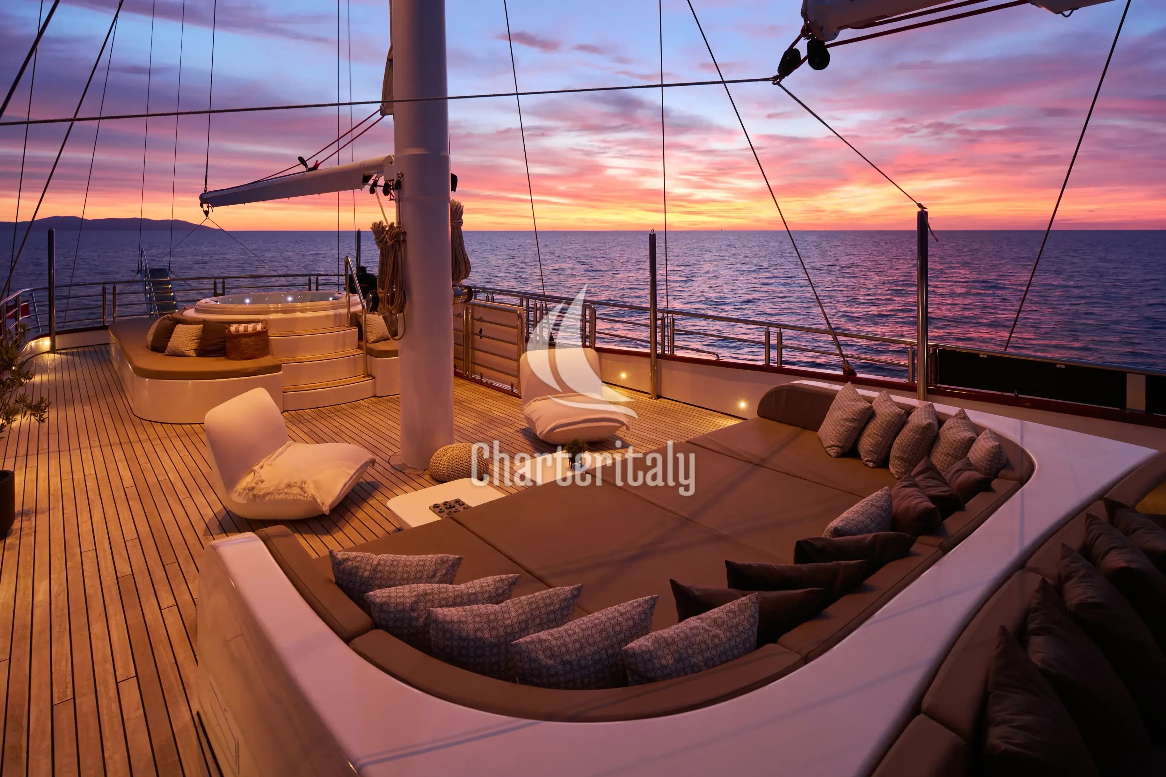 Motoryacht - Love Story - 44