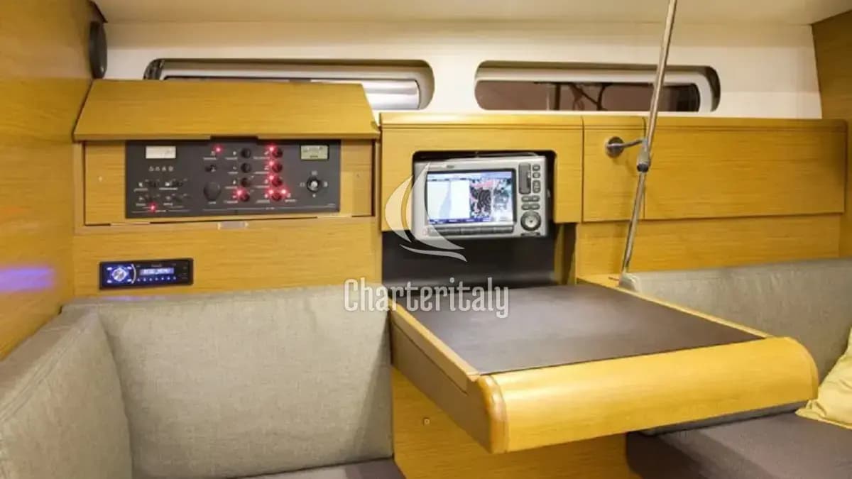 Sun Odyssey 419 - Sunsail 41 Classic - 2