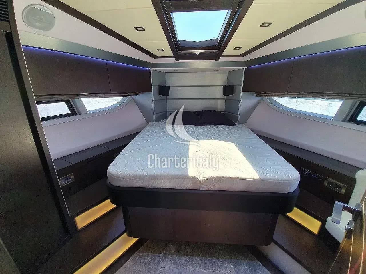 Galeon 700 Skydeck - 4 + 1 cab. - Obession Two - 10