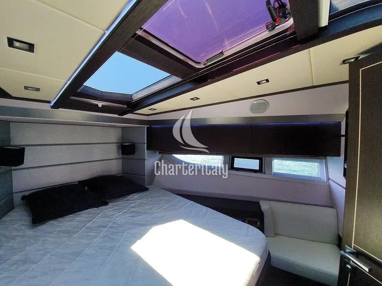 Galeon 700 Skydeck - 4 + 1 cab. - Obession Two - 12