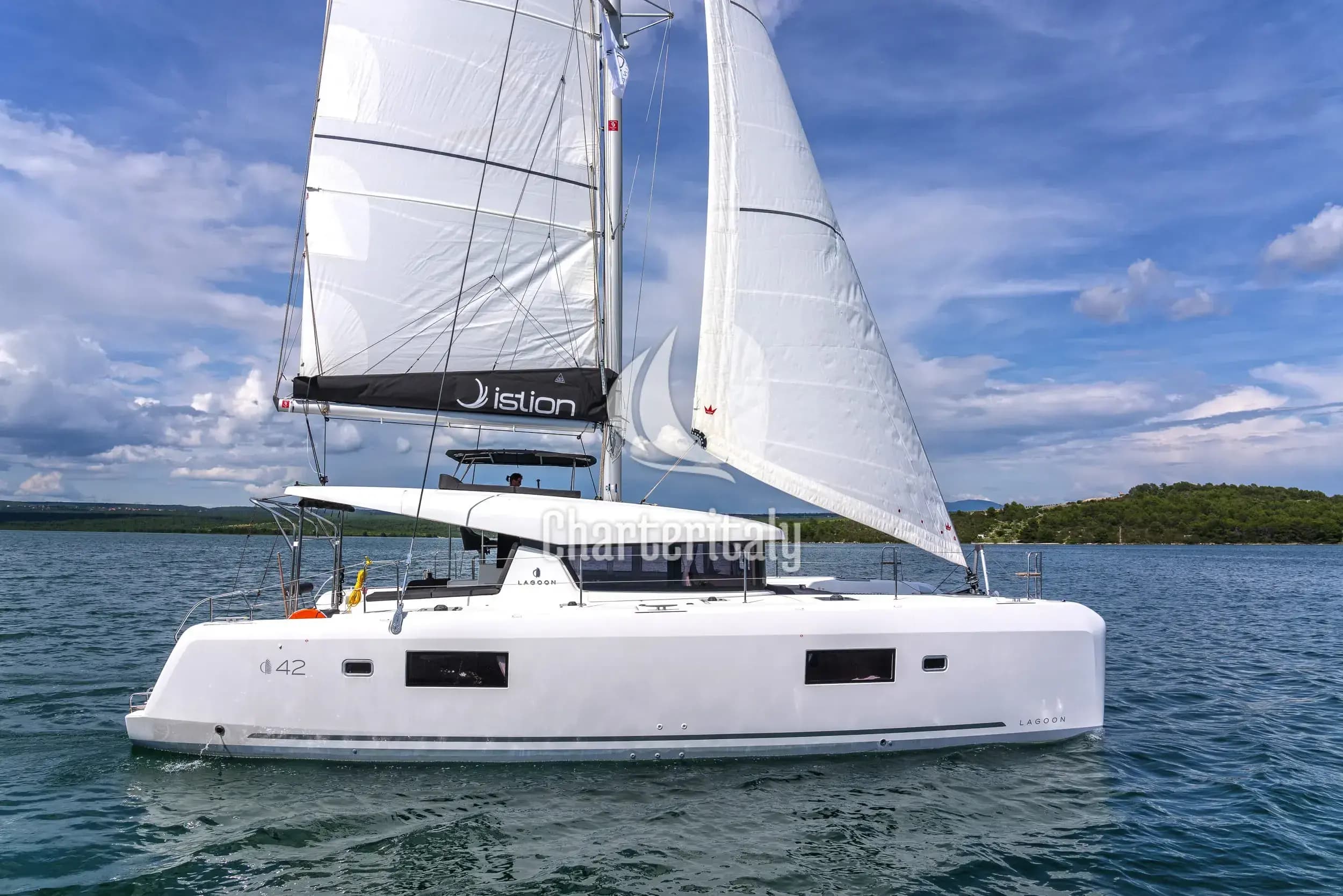 Lagoon 42 - 4 + 2 cab. - First Dance - 1