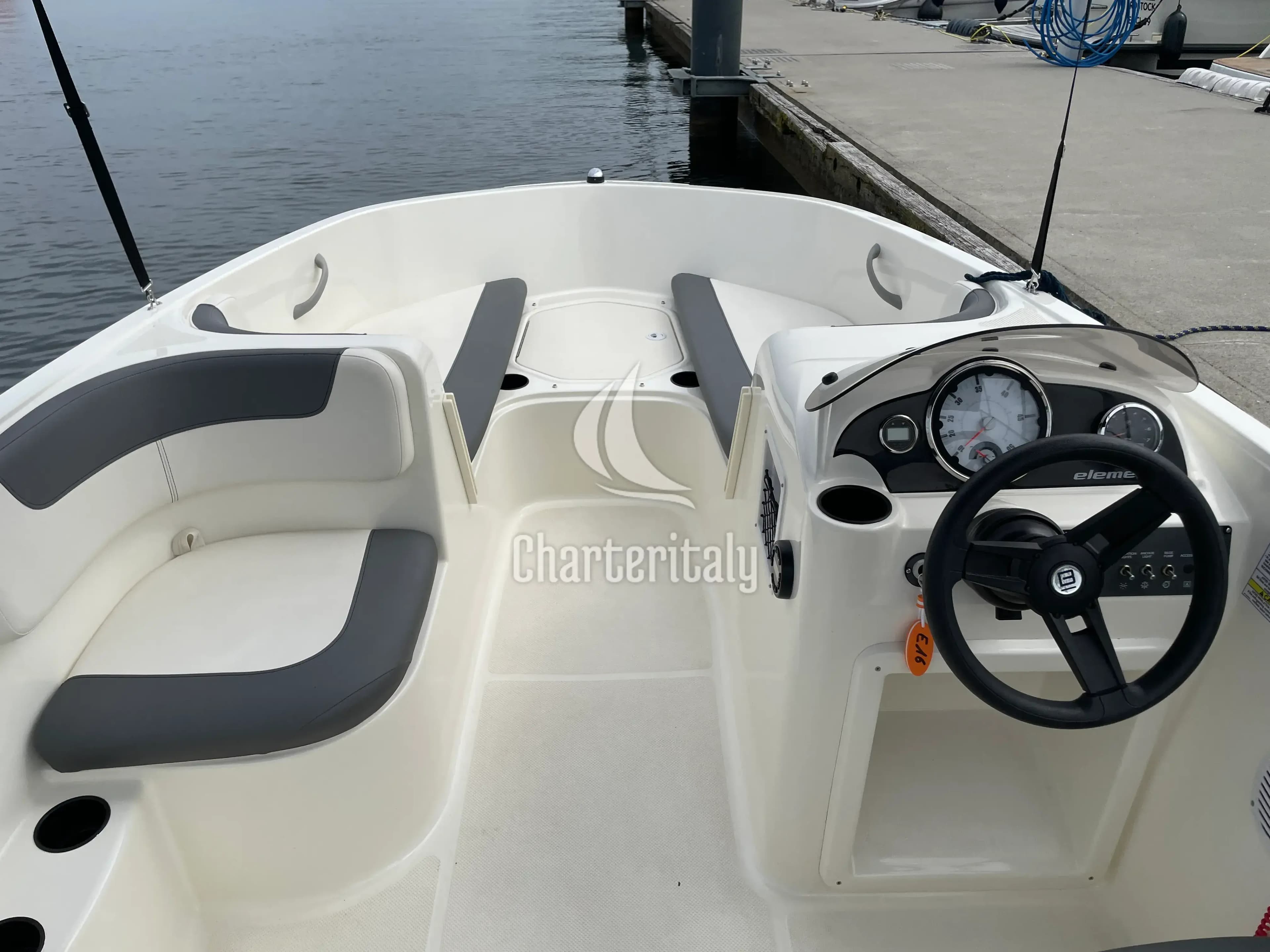 Bayliner E16 - Bayliner E16 - 6