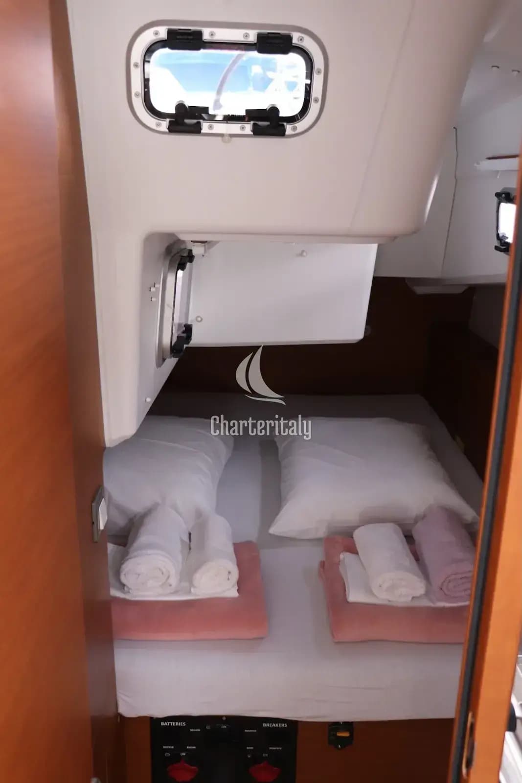 Sun Odyssey 380 - Bura Kiss - 3