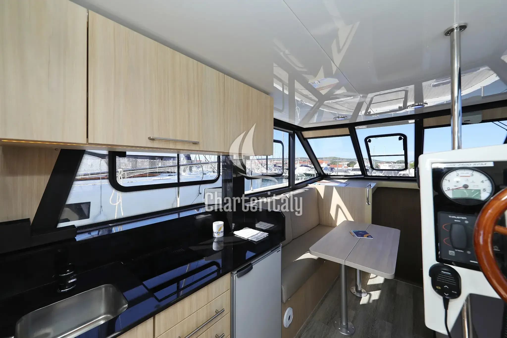 Futura 40 Grand Horizon - Batu - 16