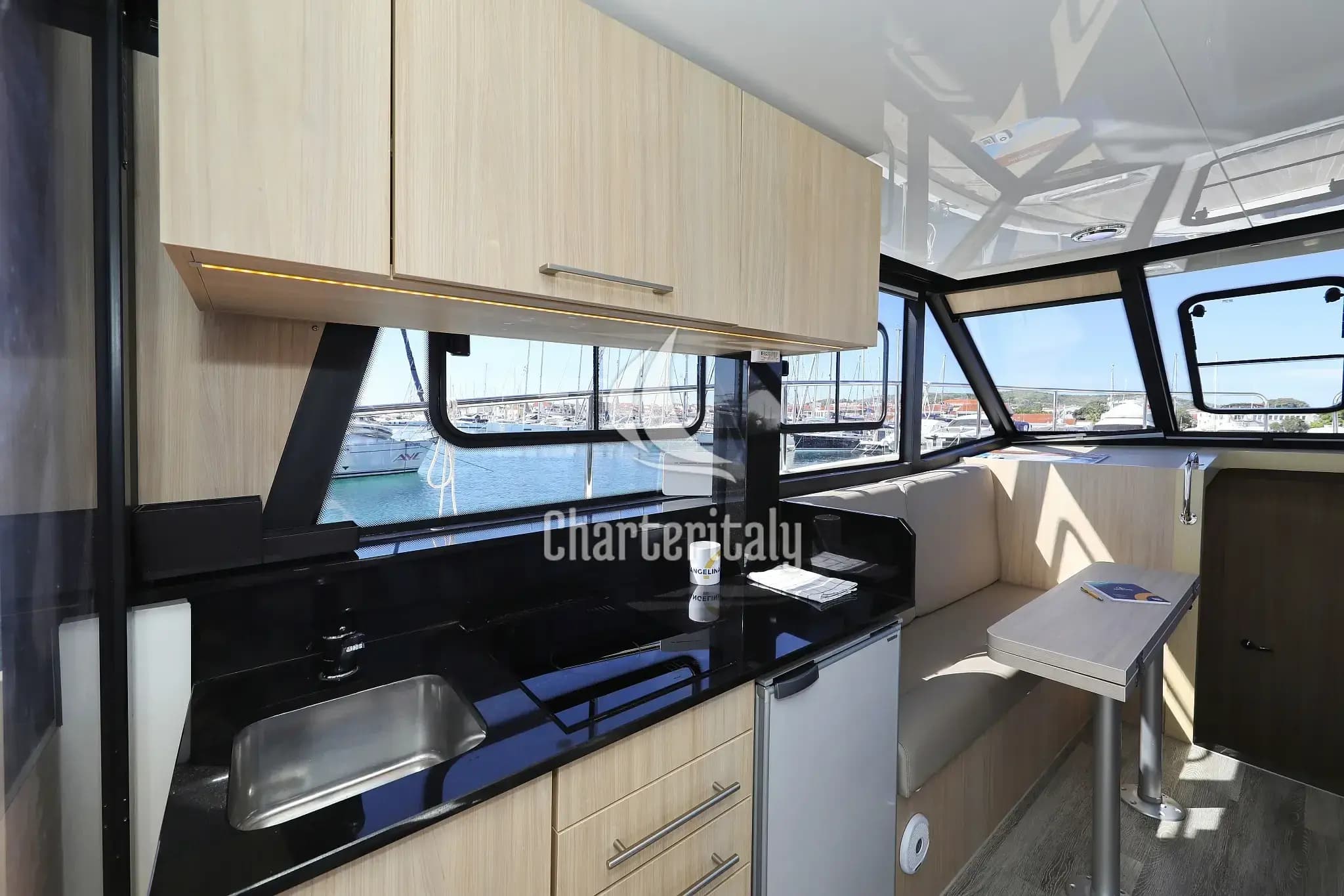 Futura 40 Grand Horizon - Batu - 15