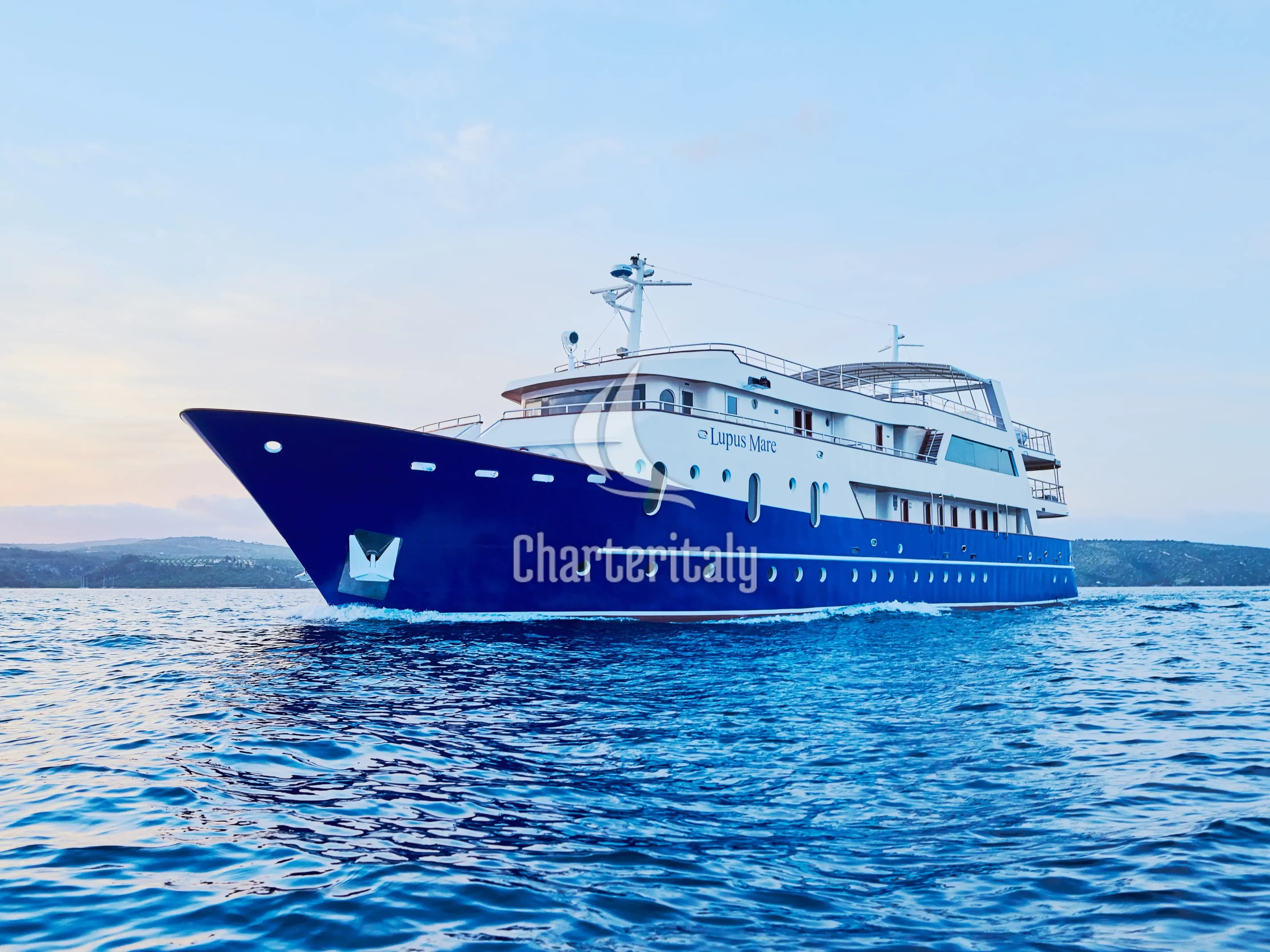 Motoryacht - Lupus Mare - 1