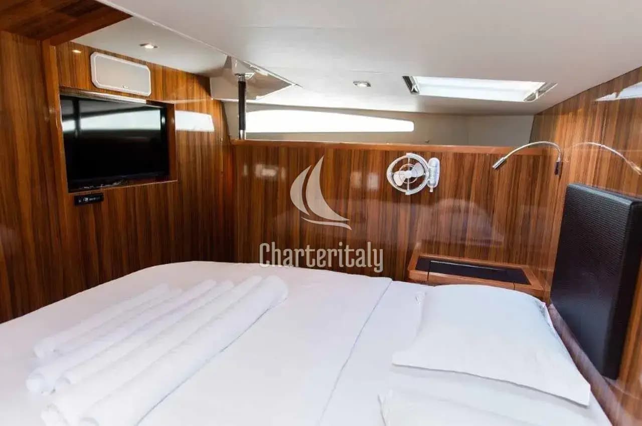 Aquila 44 - Adriatic Z - 26