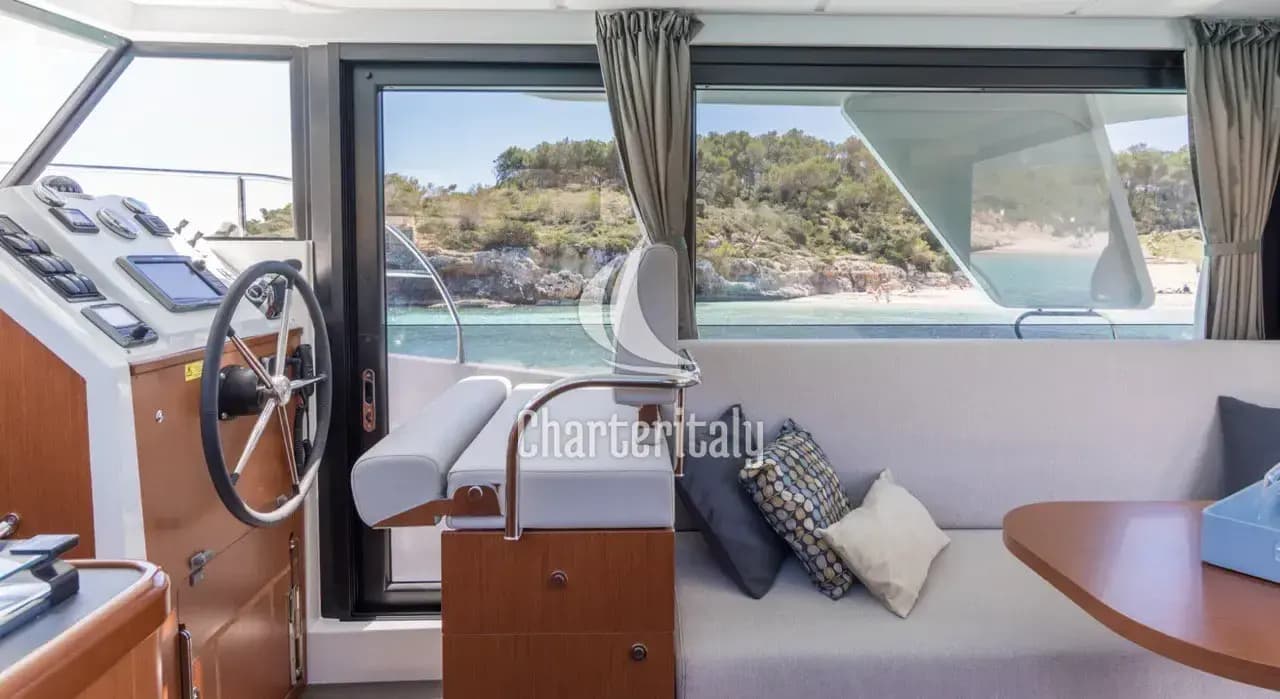Swift Trawler 30 Fly - Anna Rosa - 16