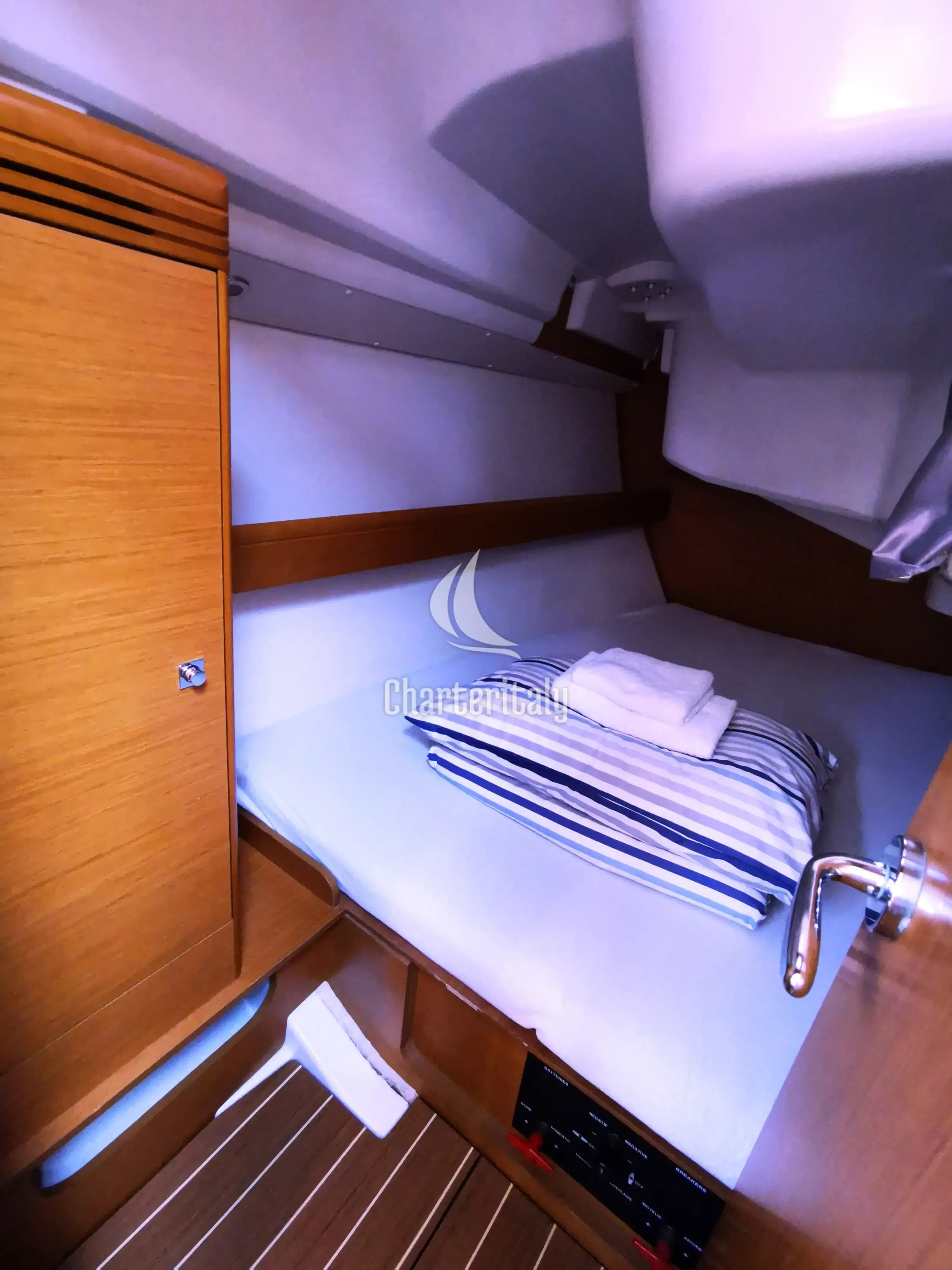 Sun Odyssey 36i - Mia - 18