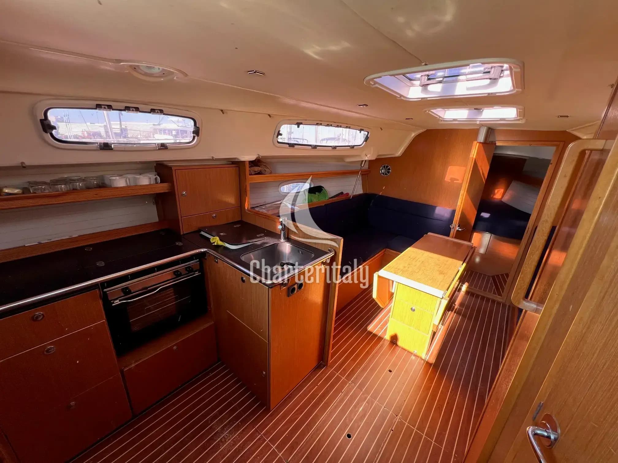 Bavaria 35 Cruiser - Bavaria 35 Cruiser - 13