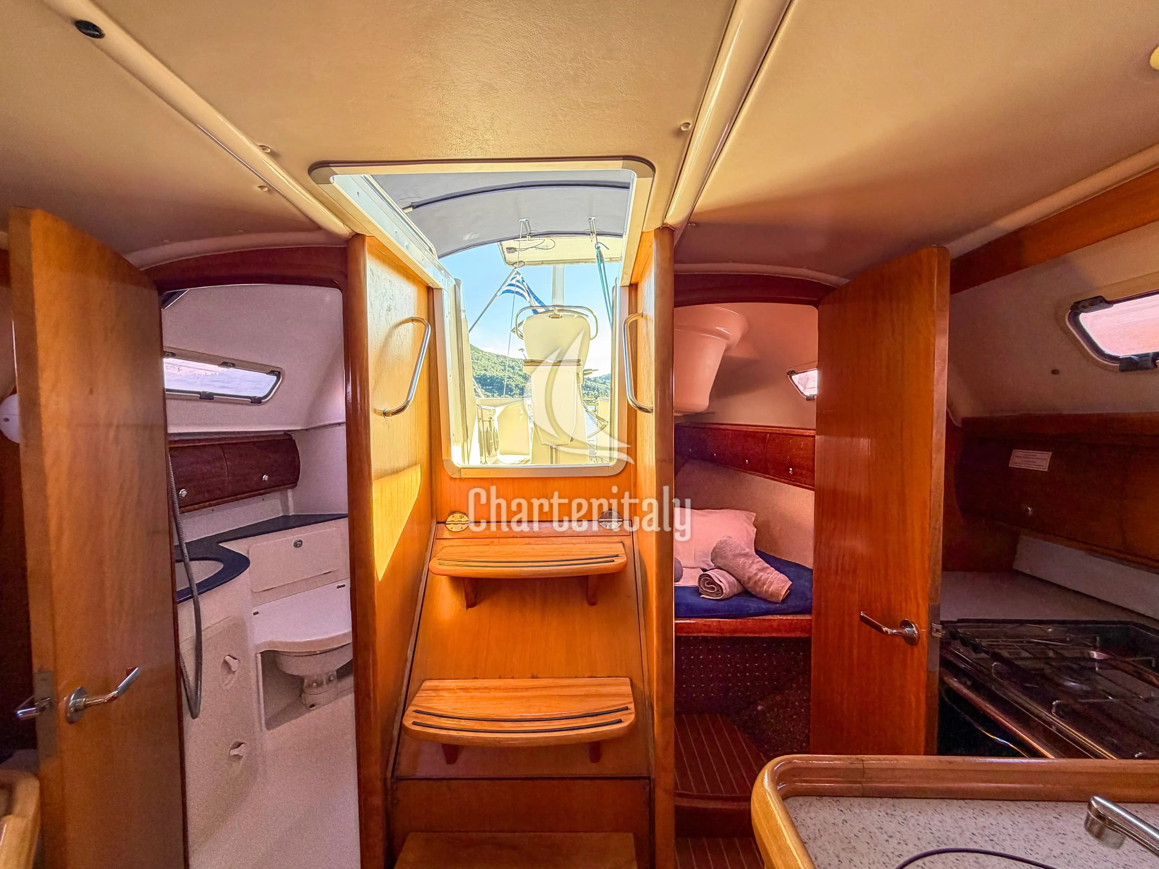 Bavaria Cruiser 32 - LILA - 8