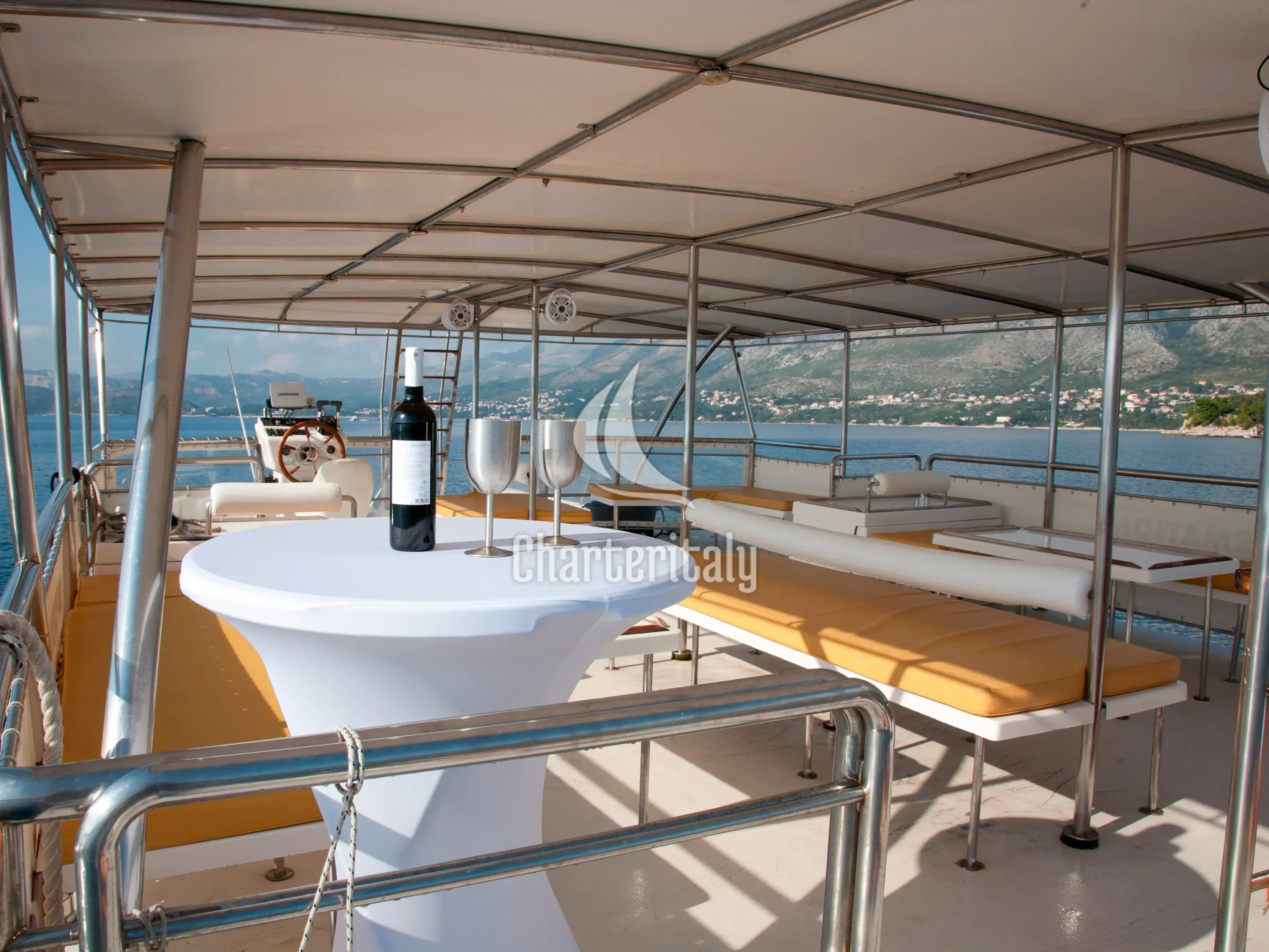 Catamaran - Epidaurum - 5