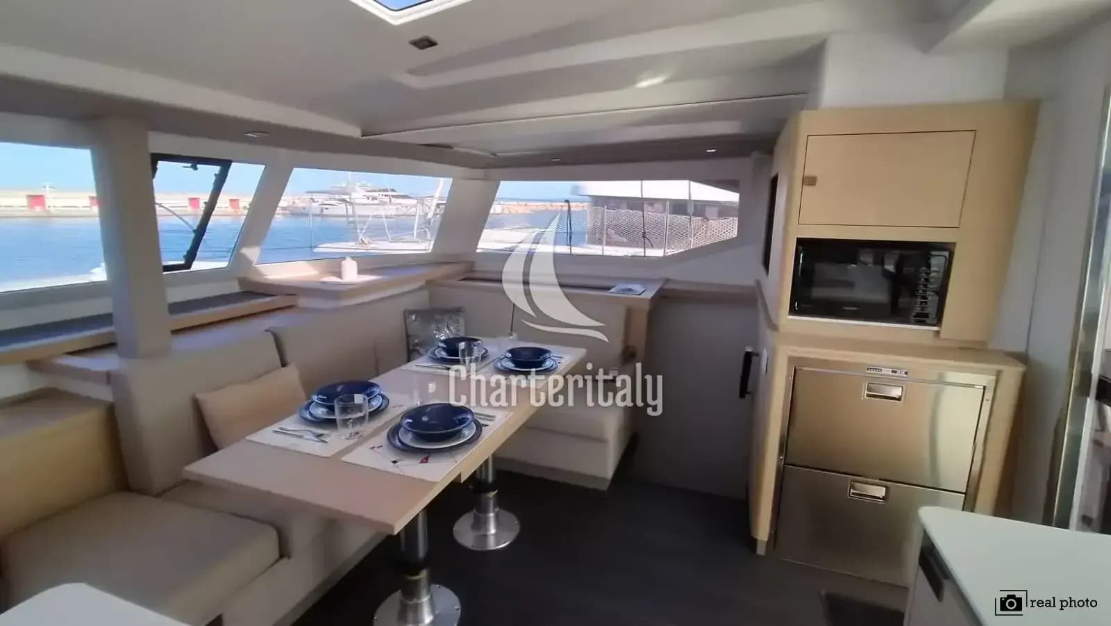 Fountaine Pajot Astrea 42 - 4 + 1 cab. - Agitation - 12