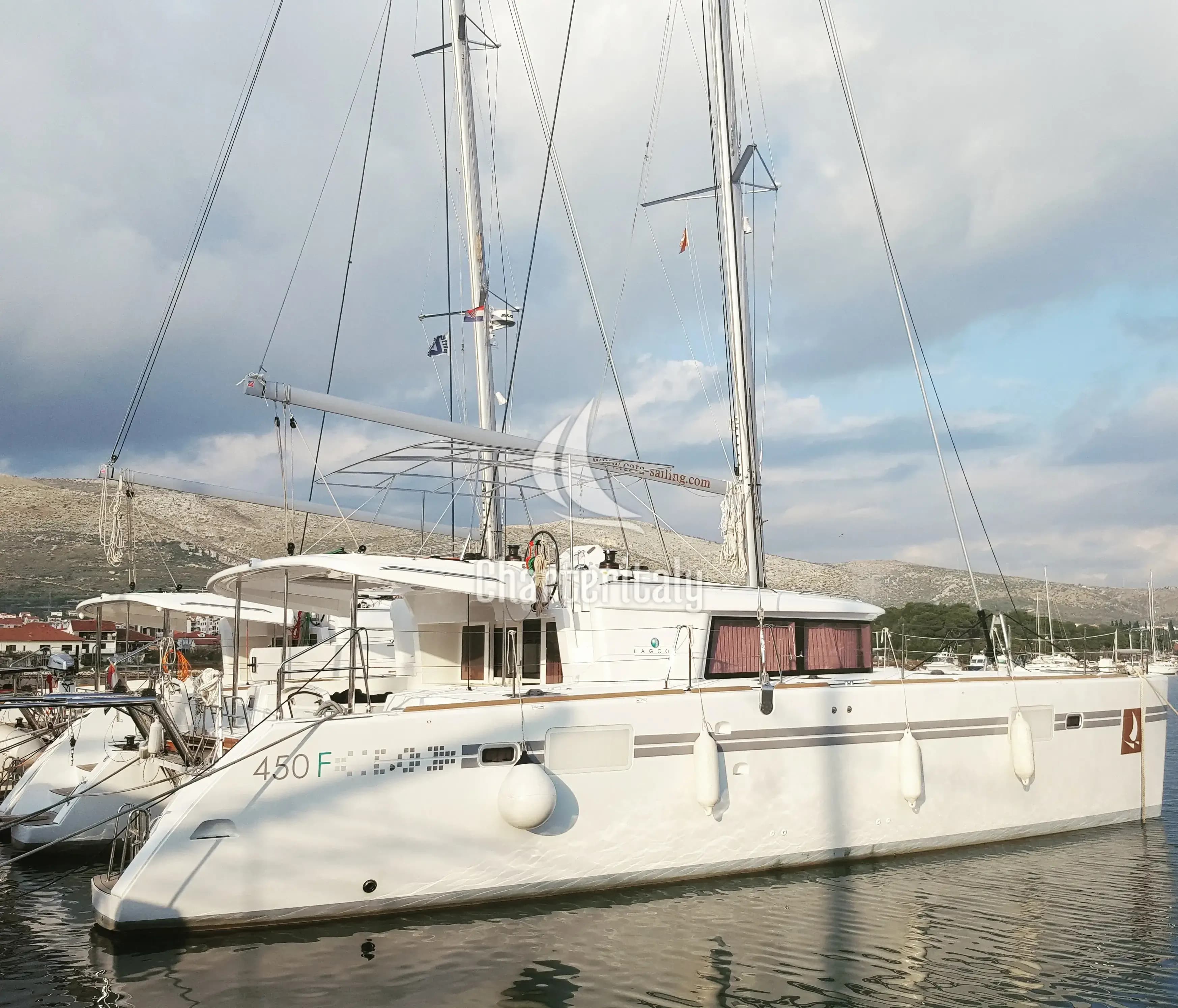 Lagoon 450 Fly - BRIGHT MOON - 1