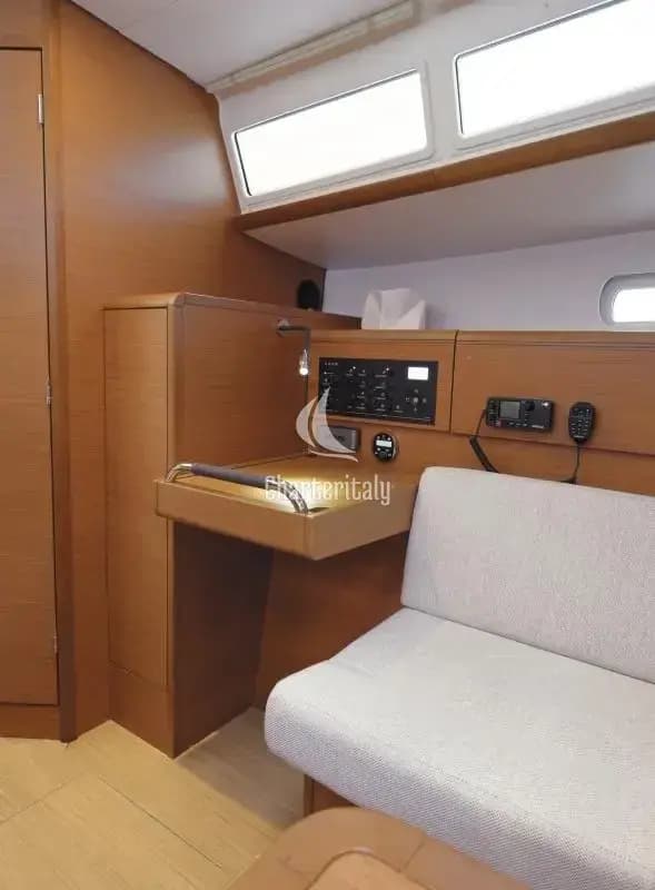 Sun Odyssey 379 - Minerva - 12