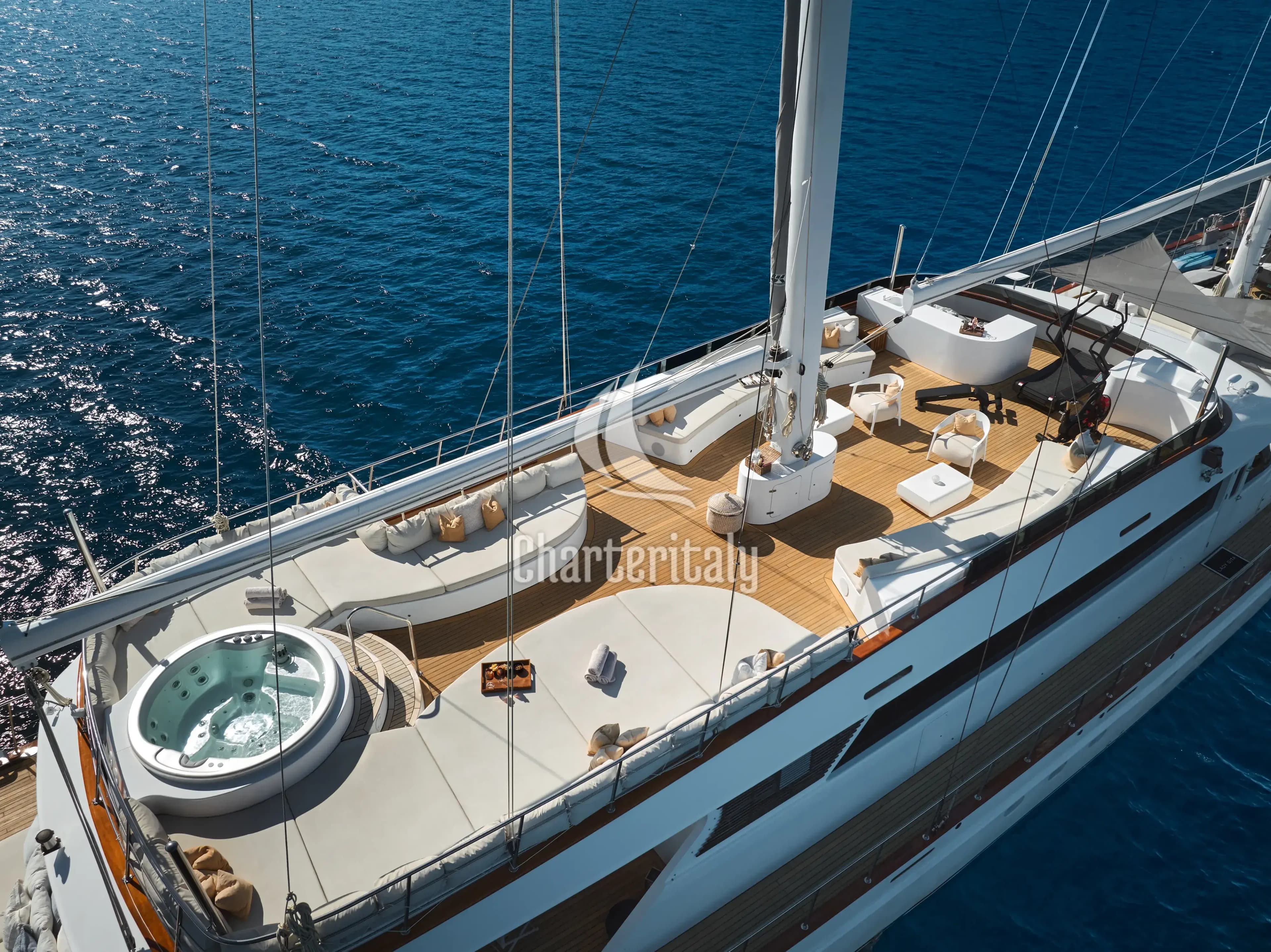 Motor sailer - Lady Gita - 2