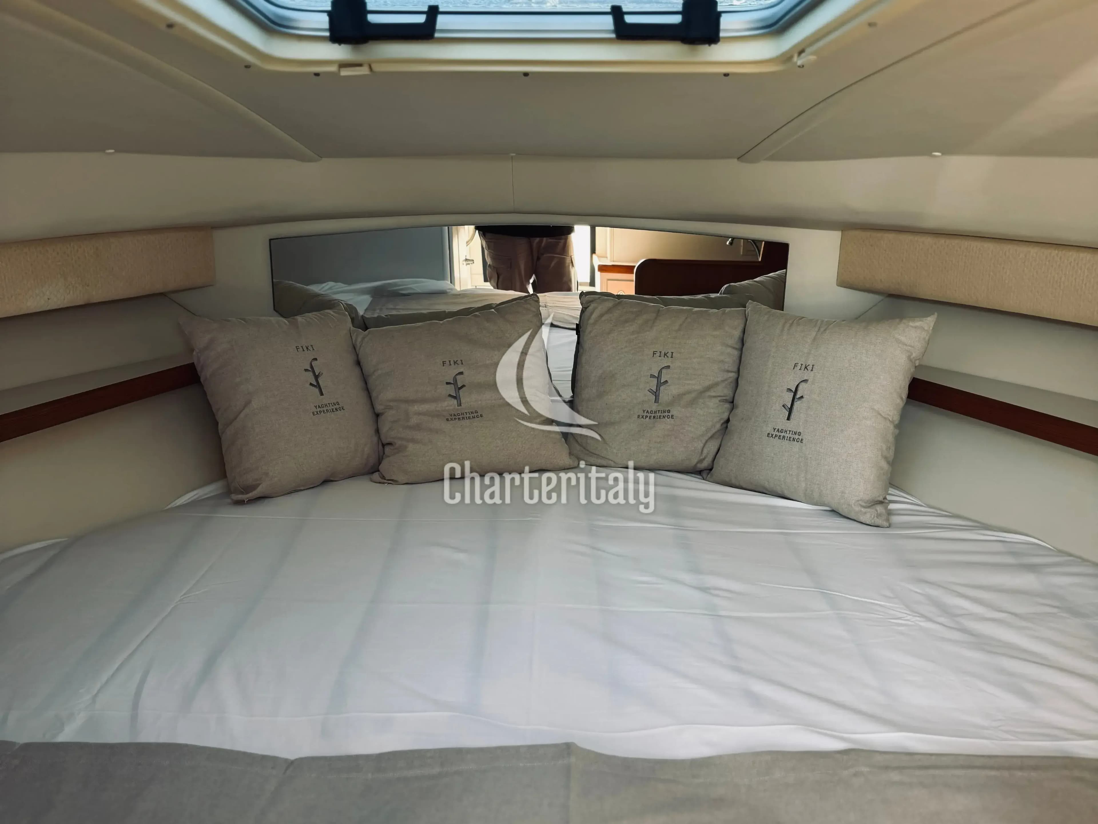 Tiara 2900 Coronet - Fiki - 5