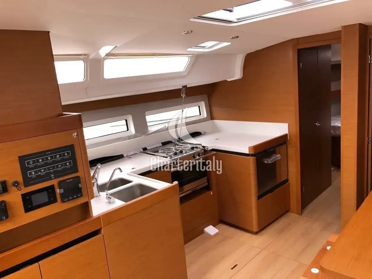 Sun Odyssey 490 - Aqua Fun - 10