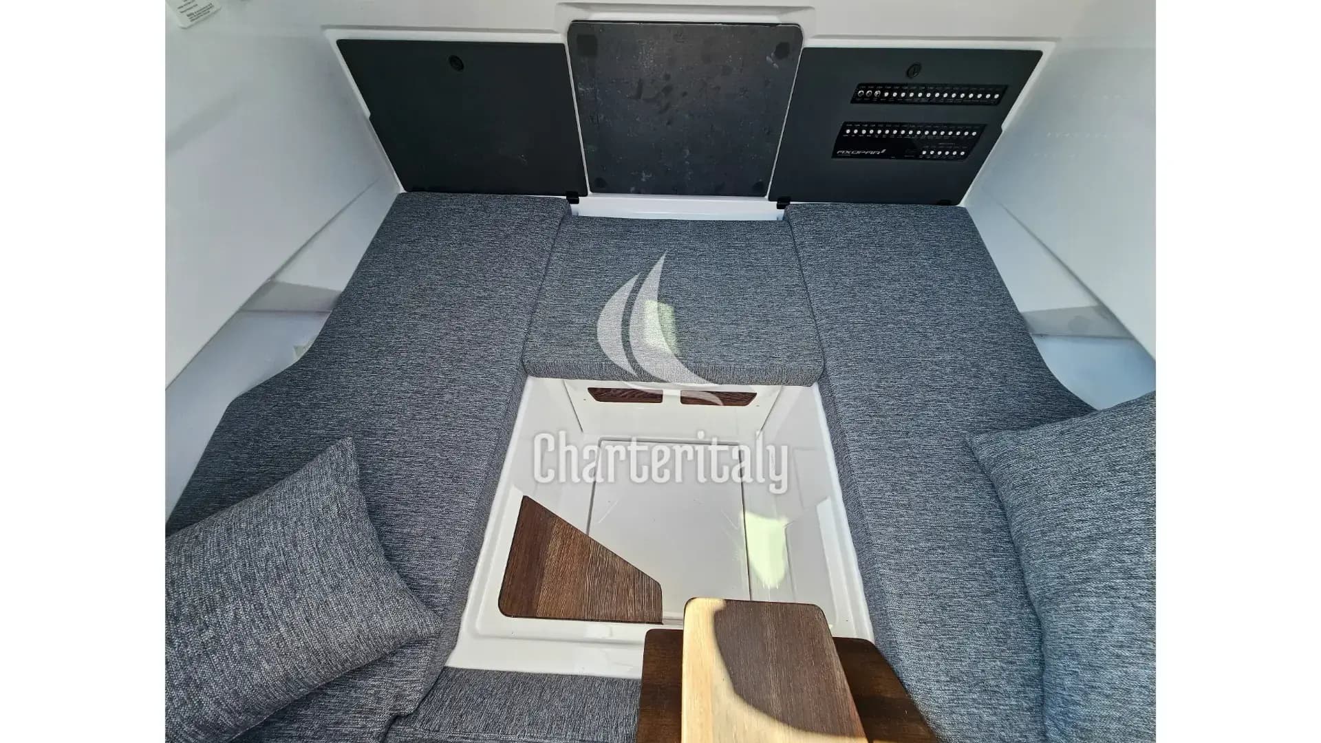 Axopar 29 XC Cross Cabin - Ema - 4