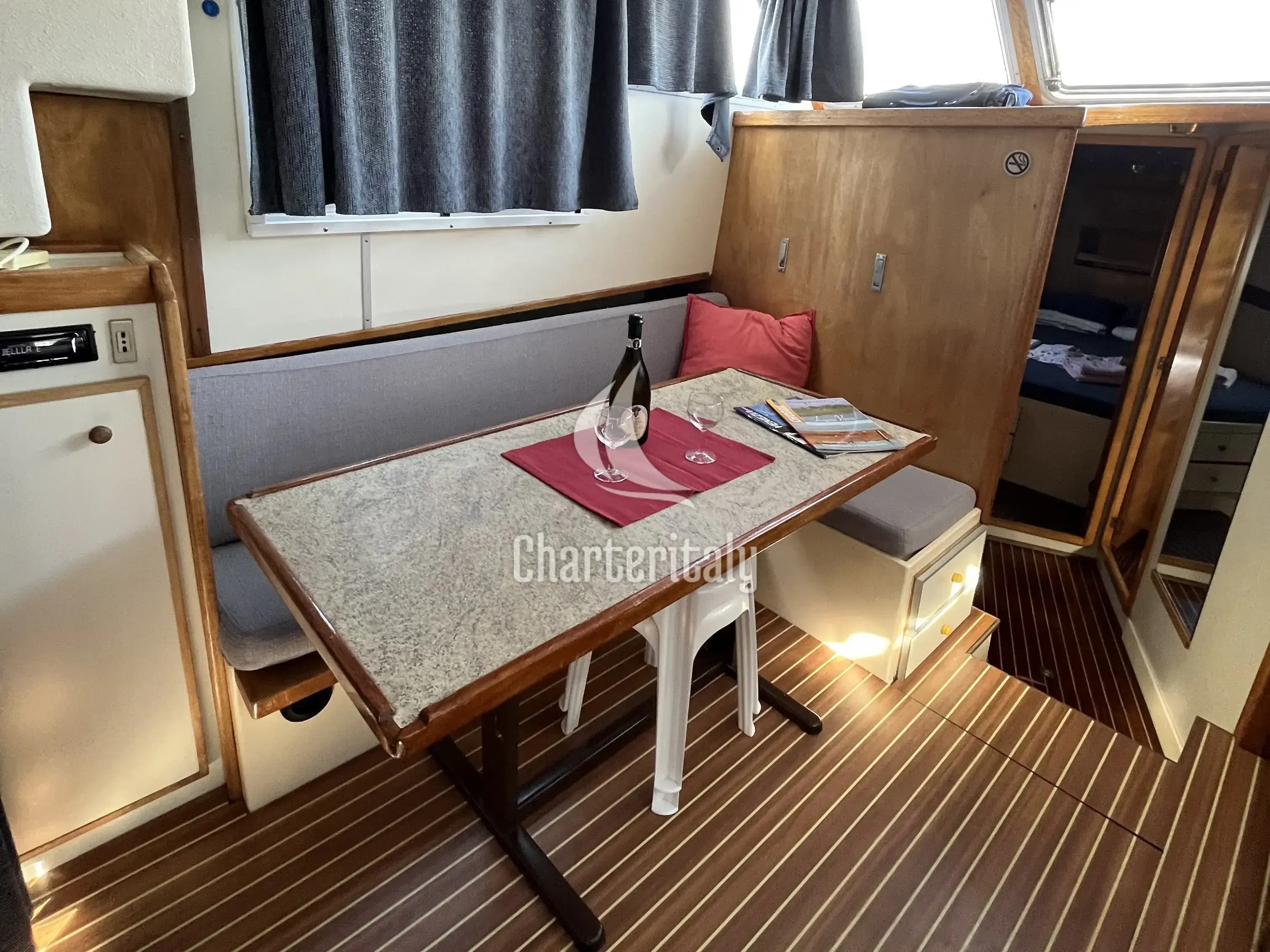 Houseboat - NCF Twins - 5