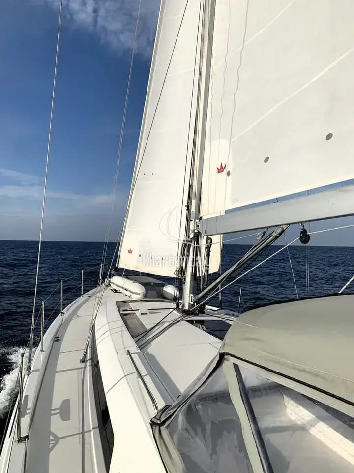 Oceanis 51.1 - Avocado - 4