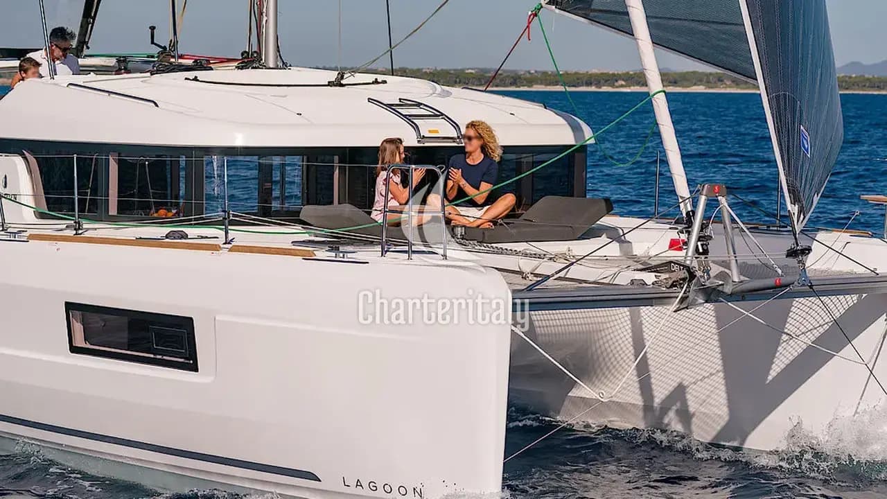 Lagoon 40 - 4 + 1 cab. - Sunrise - 12