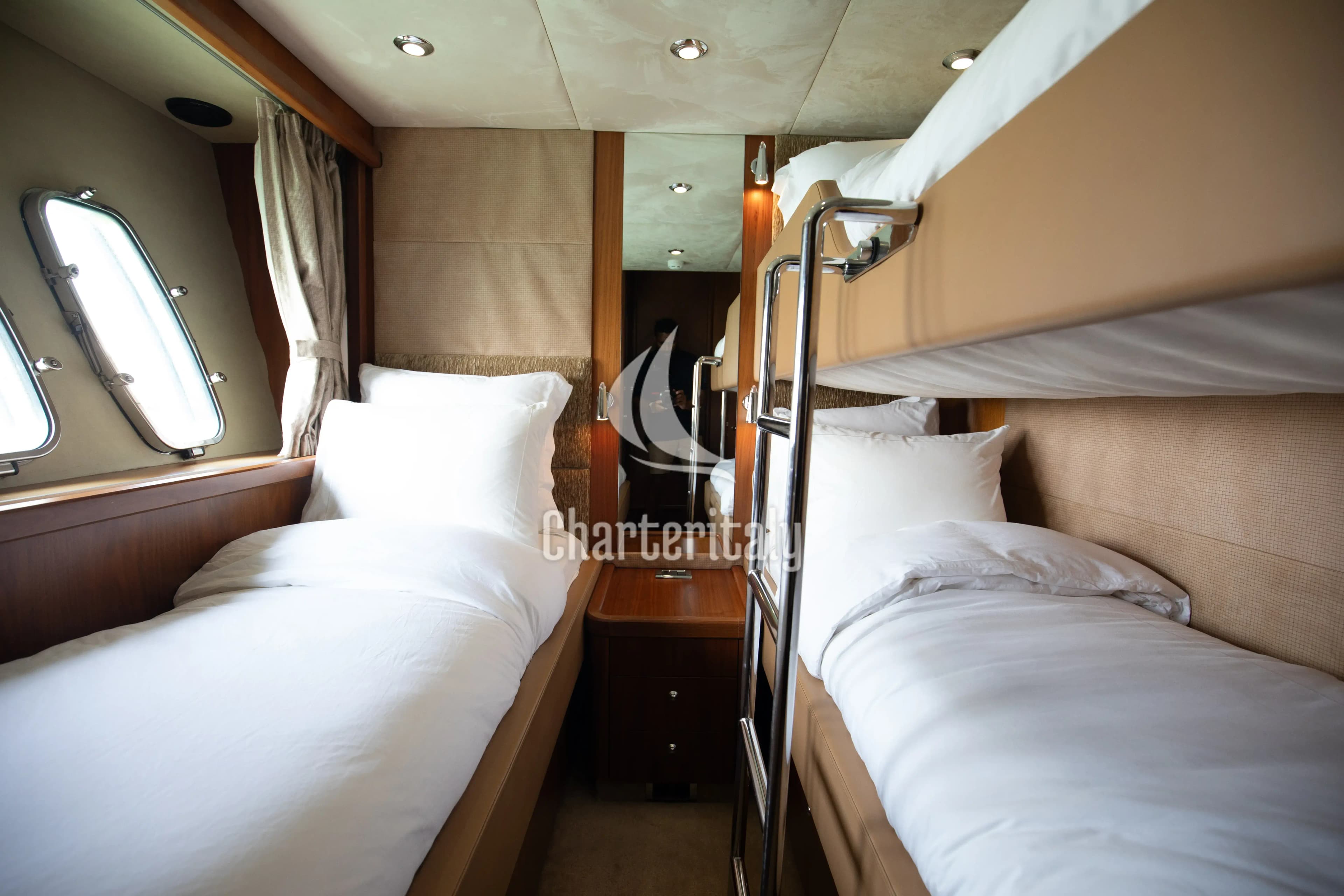 Sunseeker 90 - Major Affair - 13