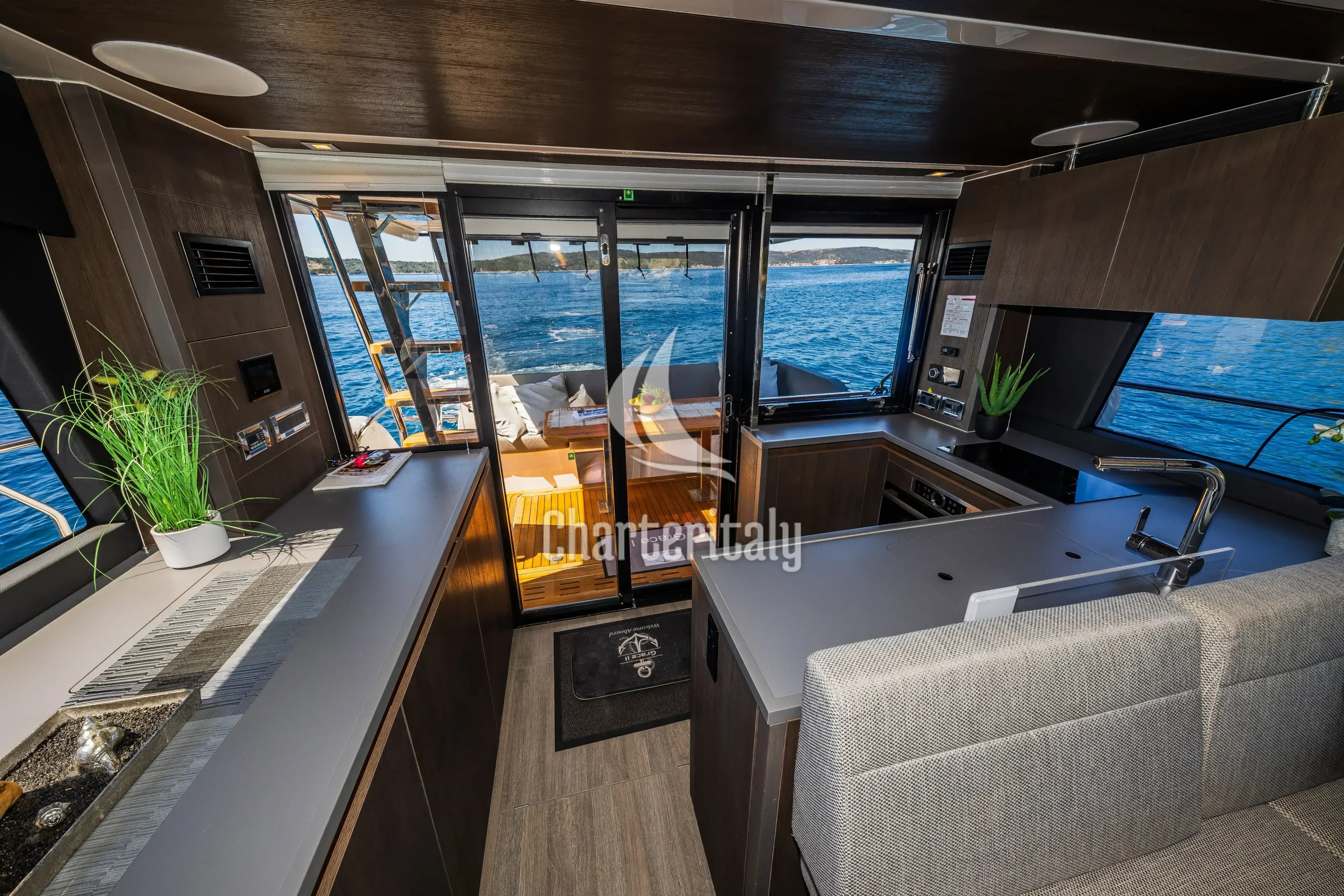 Sealine F430 - Grace II - 19