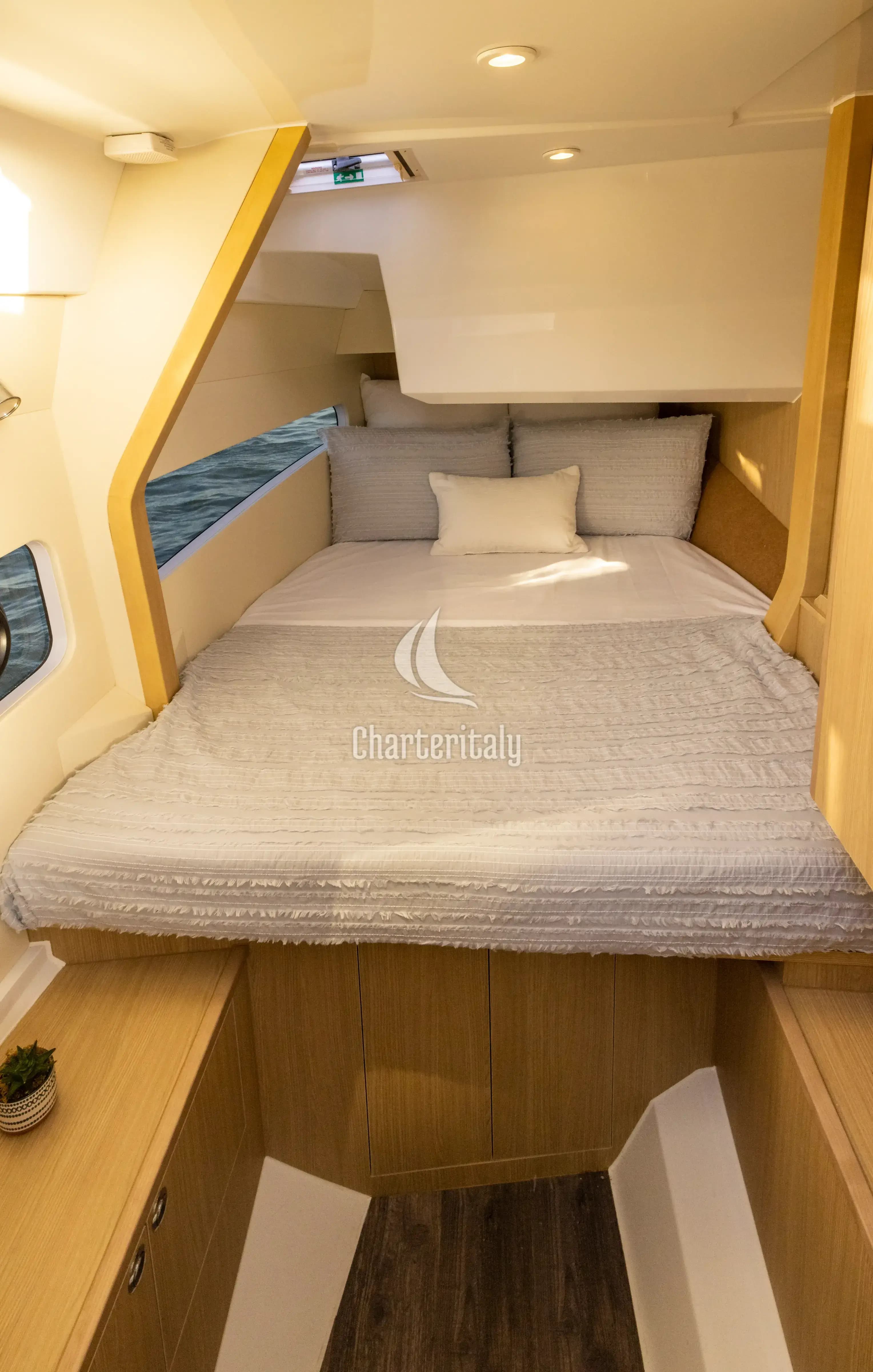 Aquila 32 Sport - BATCAT - 7