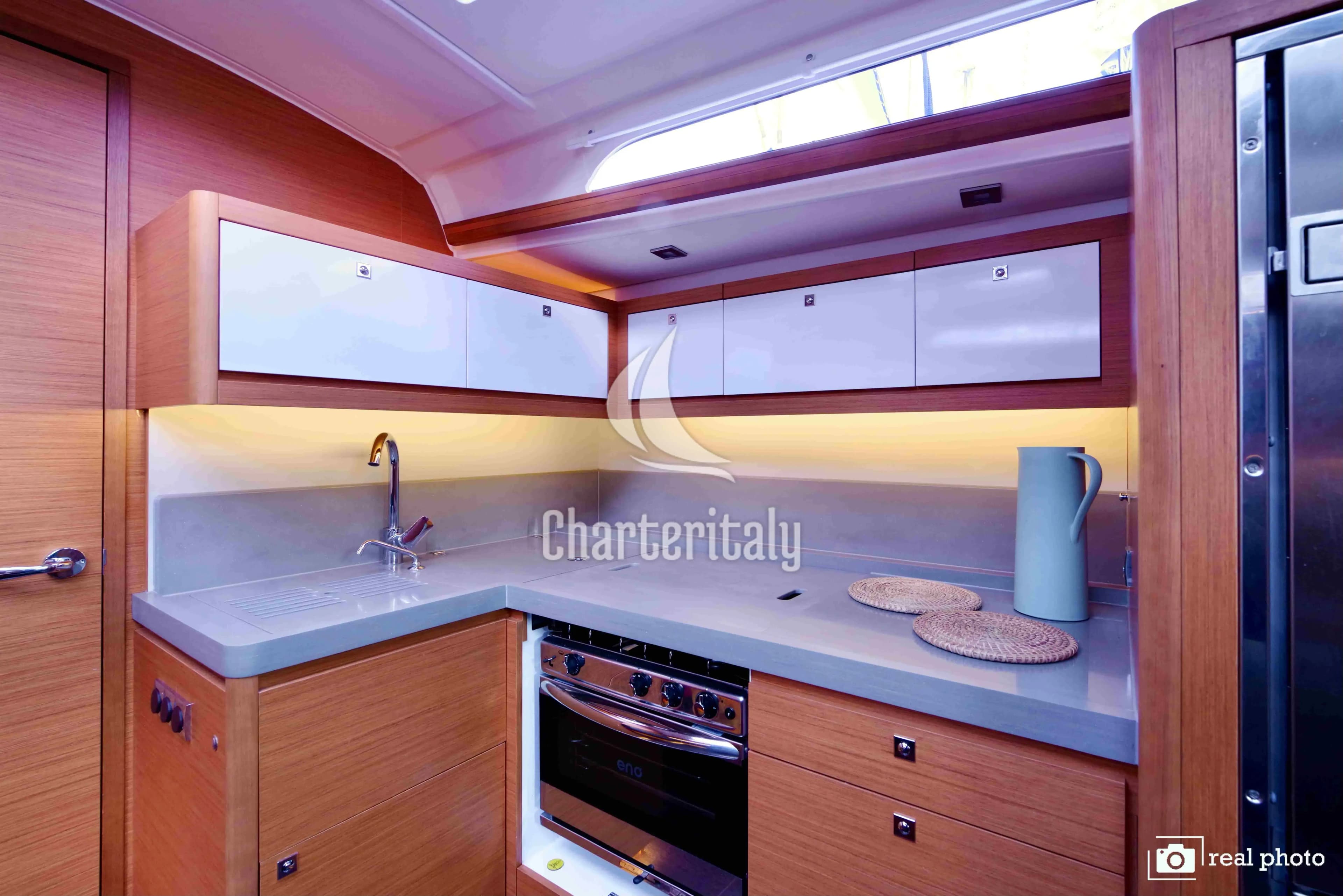 Dufour 470 - Fortuna - Water maker, Solar Panel - 9