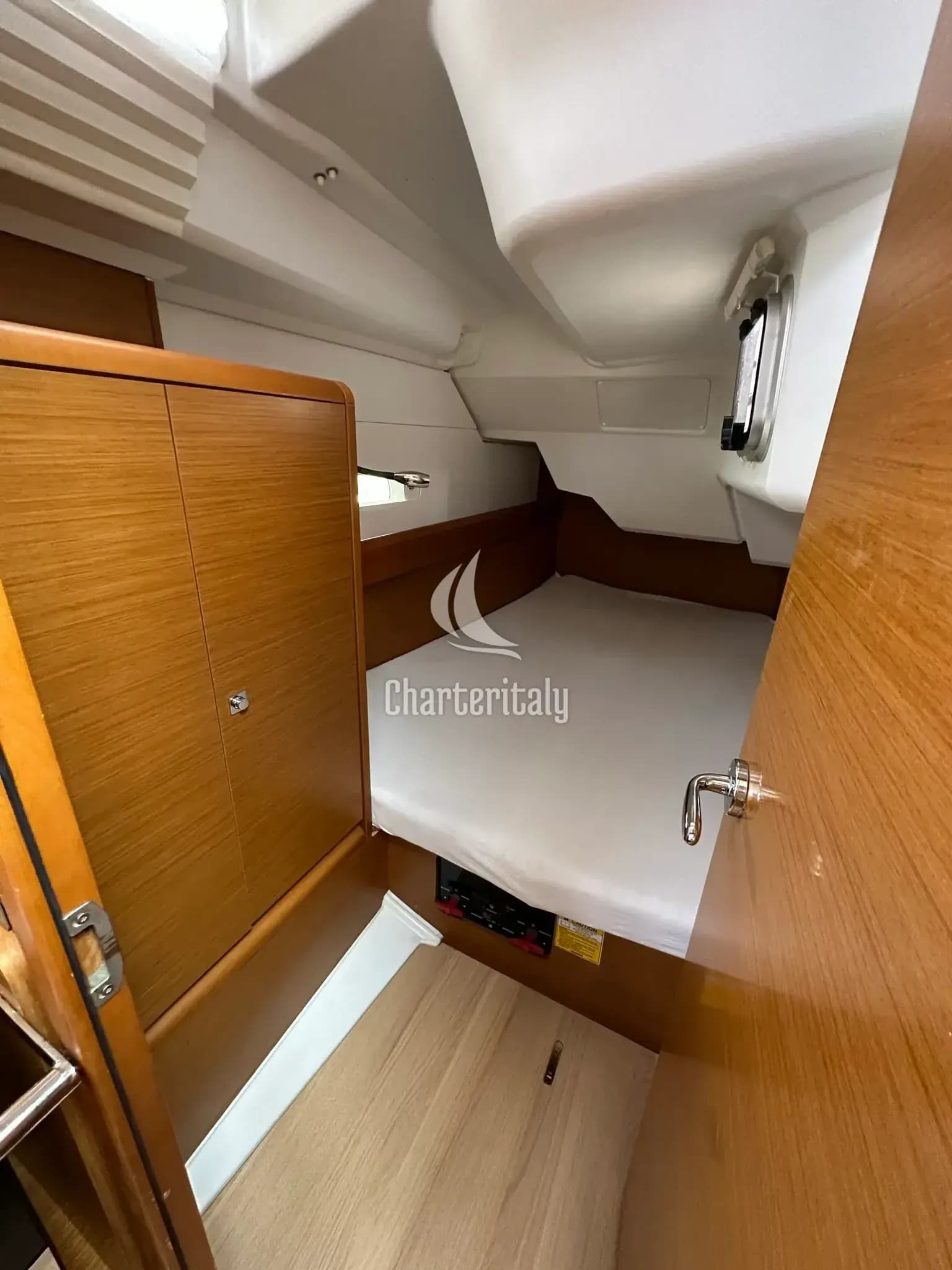 Sun Odyssey 389 - Freddie - 11