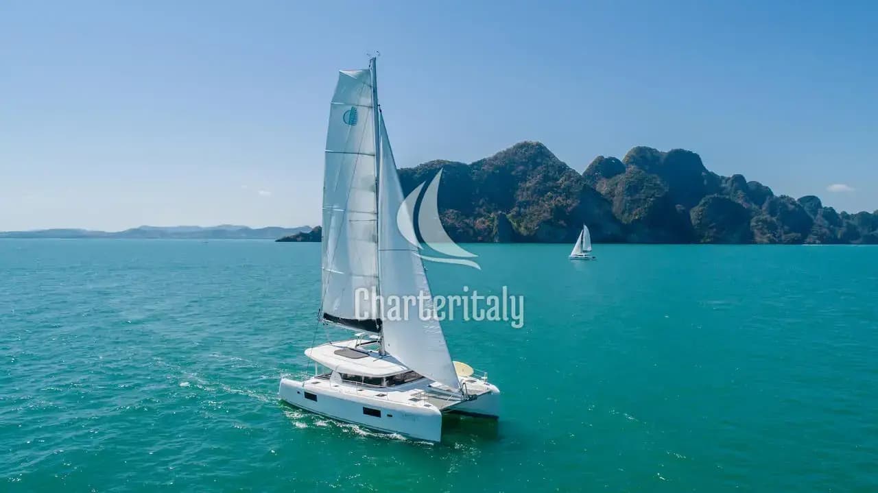 Lagoon 42 - 4 + 1 cab. - Cloud Dancer - 8