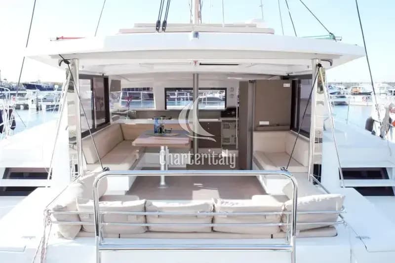 Bali 4.3 - Fasteam Two (WM - A/C - GENERATOR) - 5