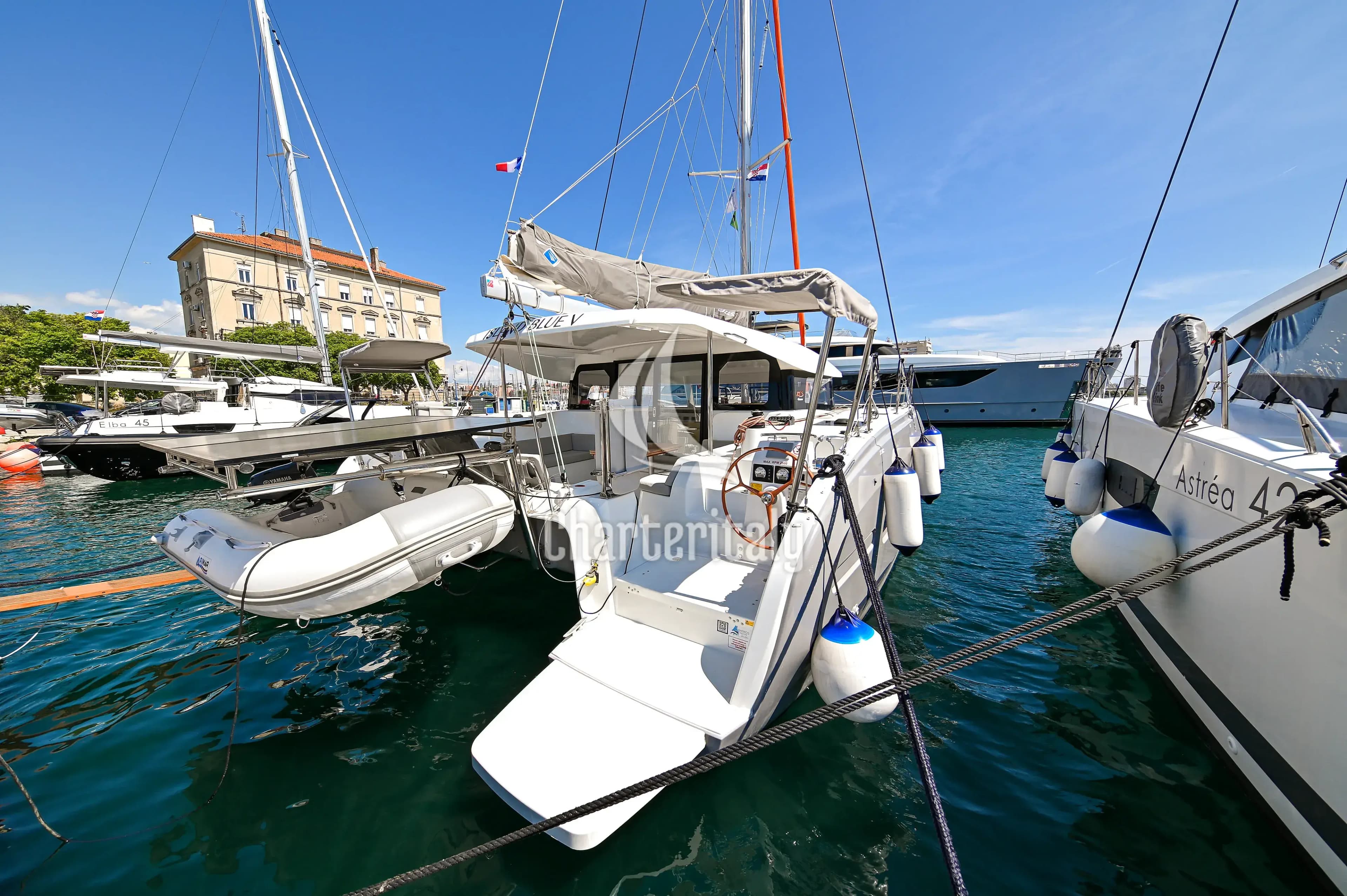 Excess 11 - ISLAND BLUE V - 38