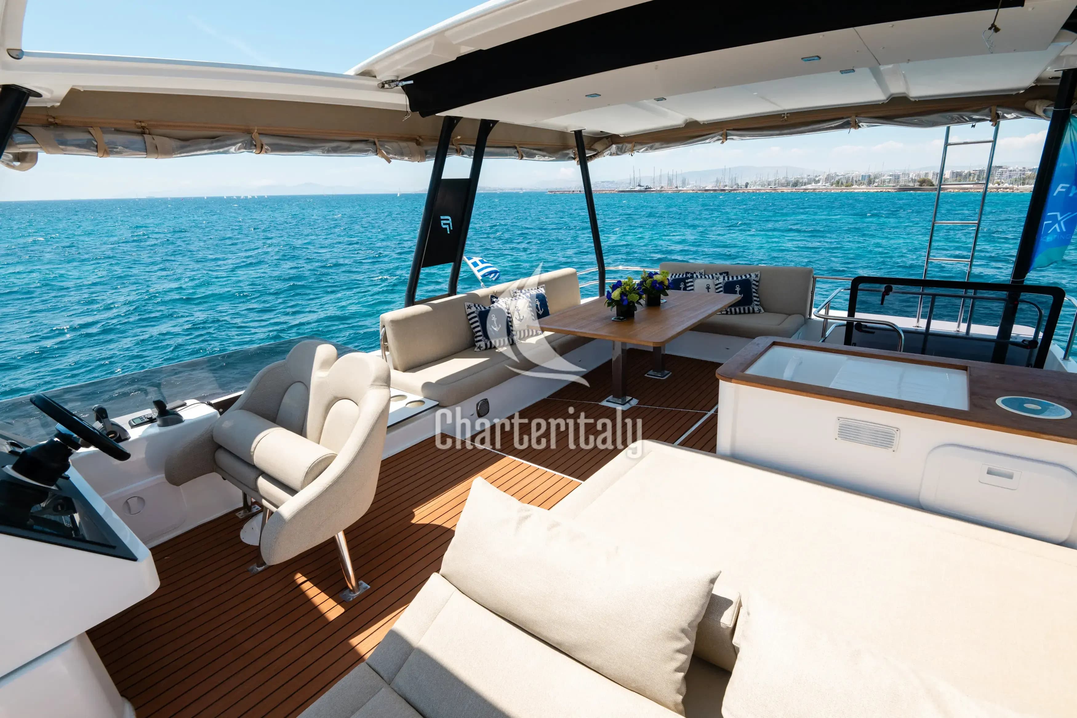 Fountaine Pajot MY6 - Emy 6 - 7