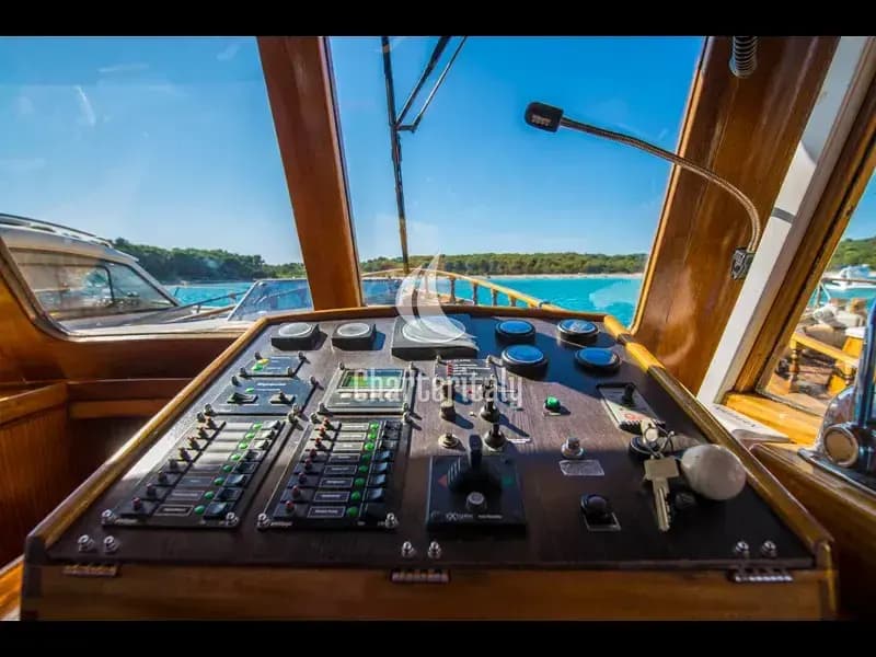 Classic Adria Yacht Luka - LUKA - 23