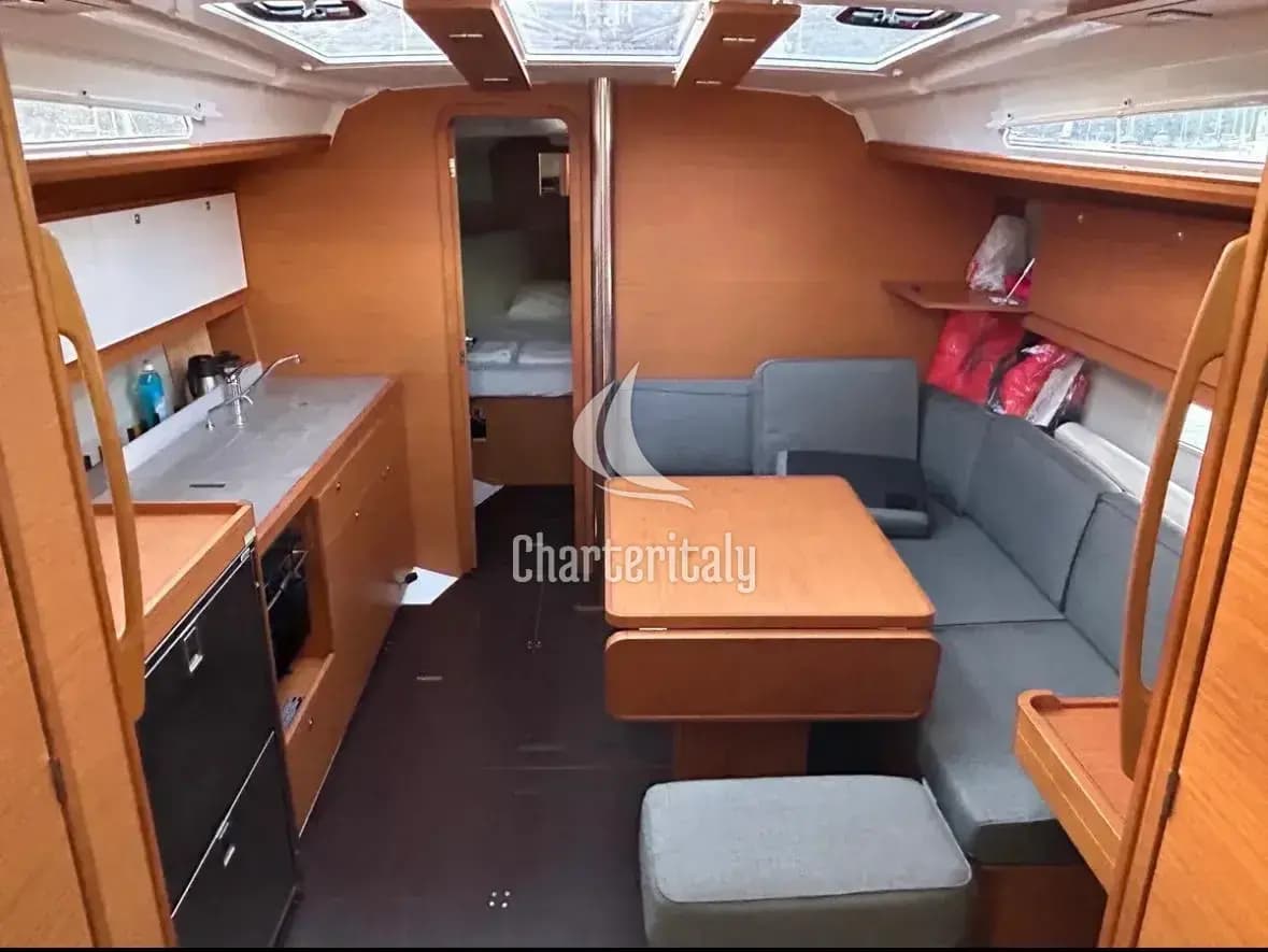 Dufour 390 Grand Large - Sail Corvus - 5