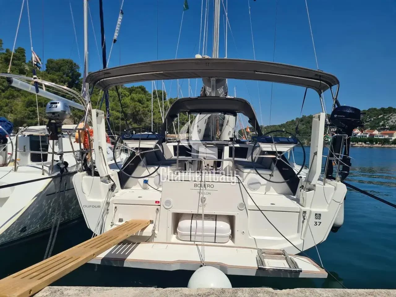 Dufour 37 - 3 cab. - BOLERO - 1