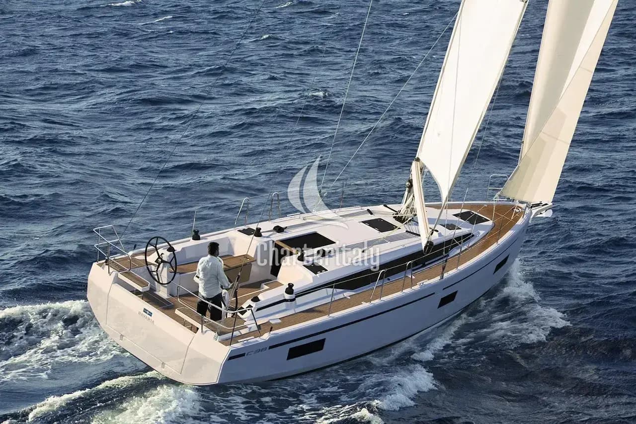 Bavaria C38 - Black Pearl - 1