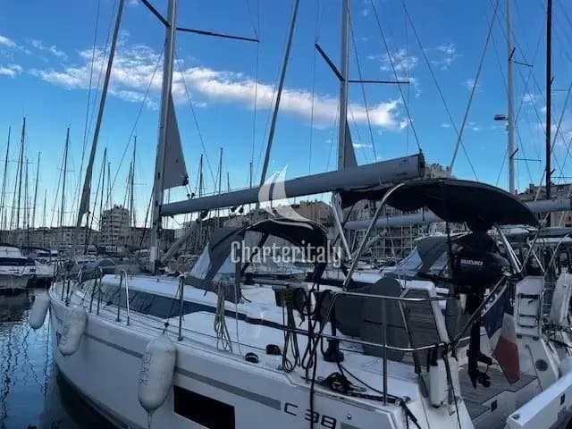 Bavaria C38 - Black Pearl - 6