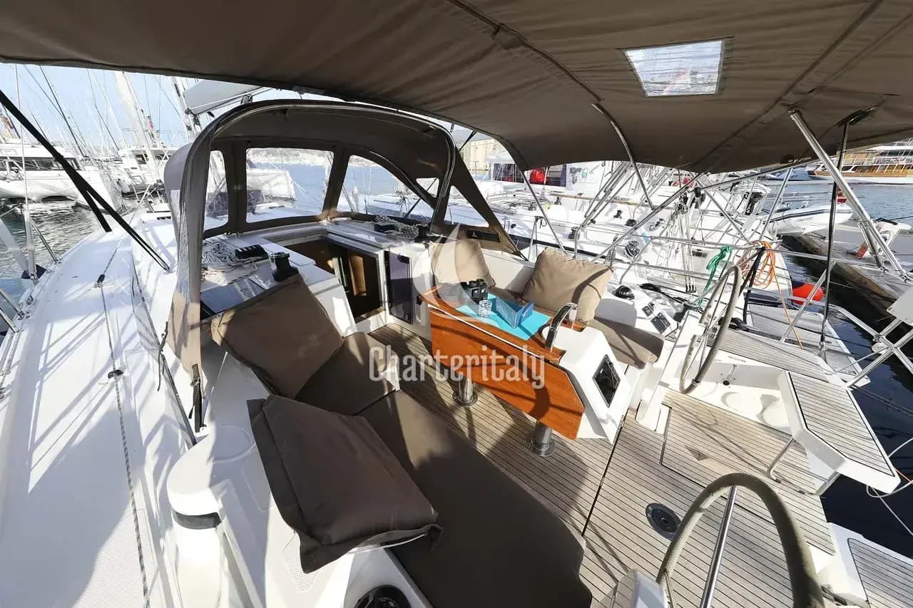 Bavaria C38 Style - Amore - 11