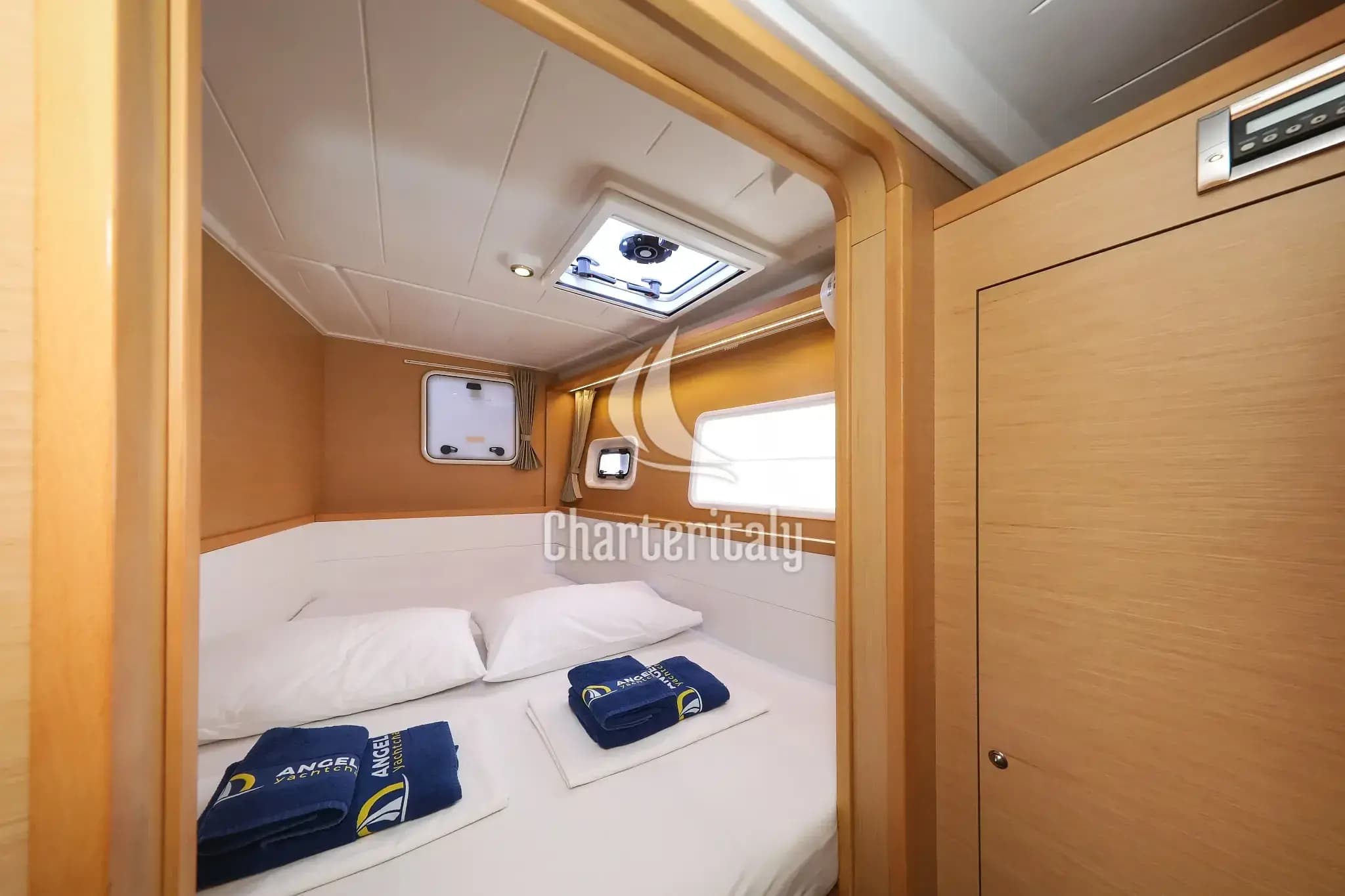 Lagoon 400 S2 - 4 + 2 cab. - First Choice - 32