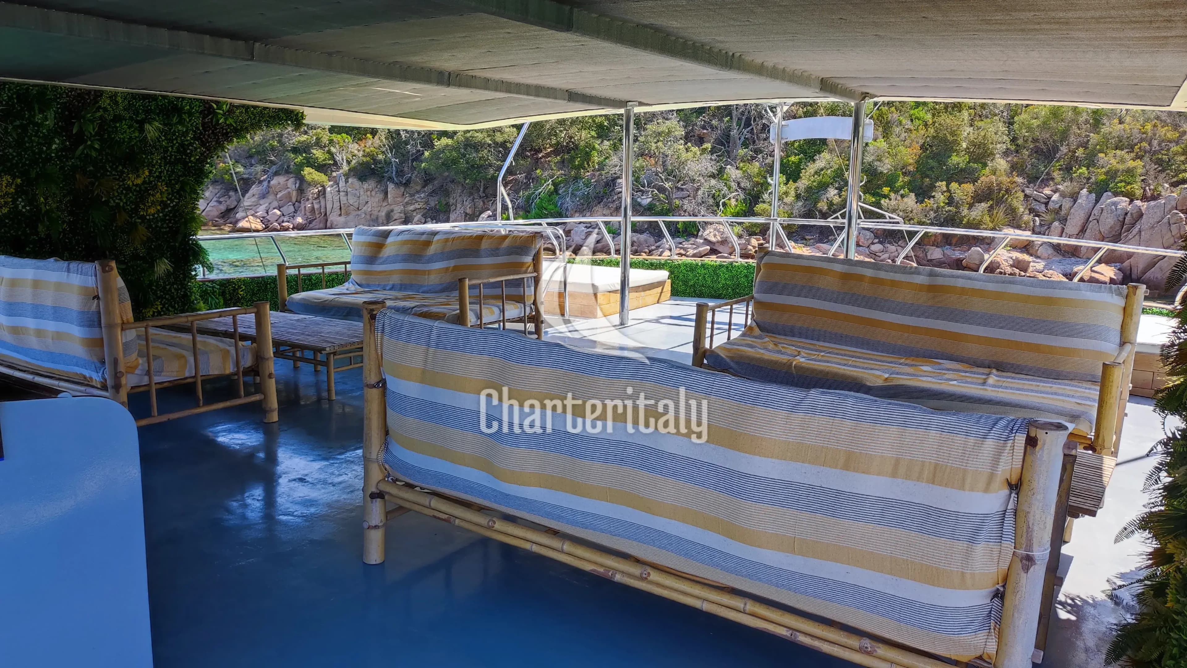 Catamaran - Gold Wind - 24