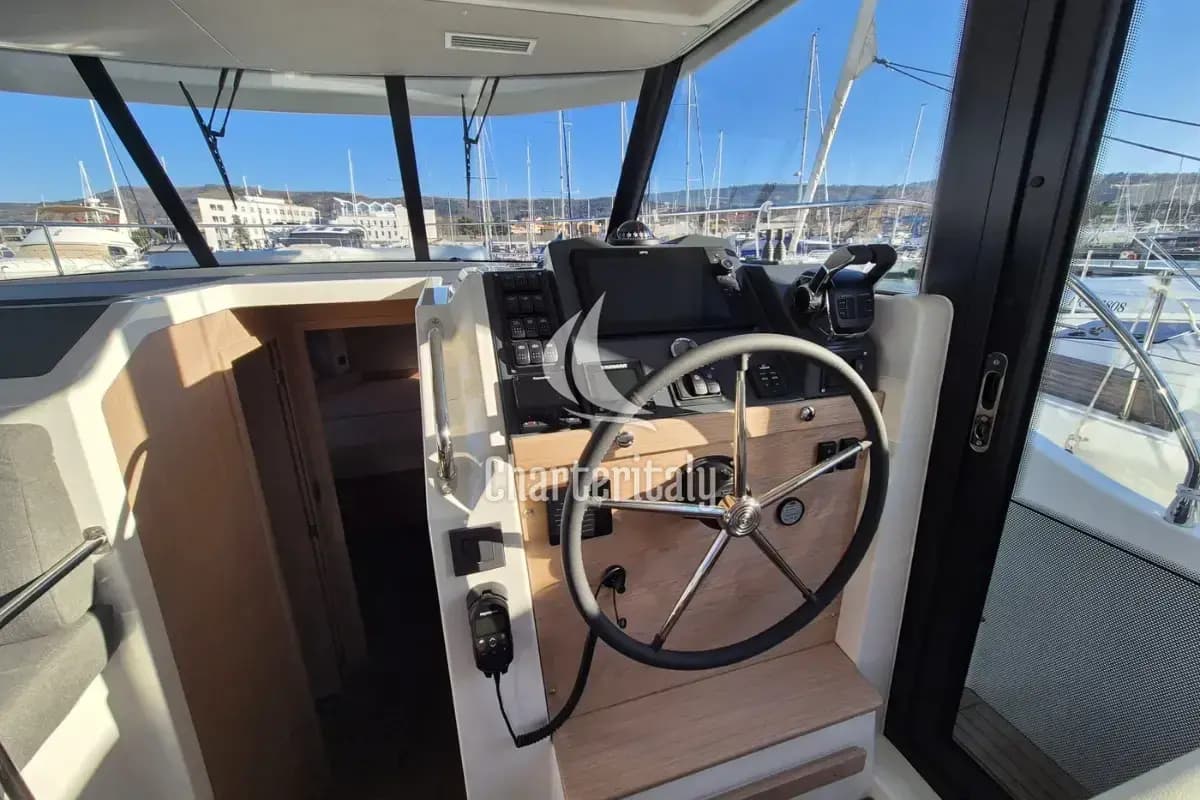 Swift Trawler 41 - Swift Home - 10