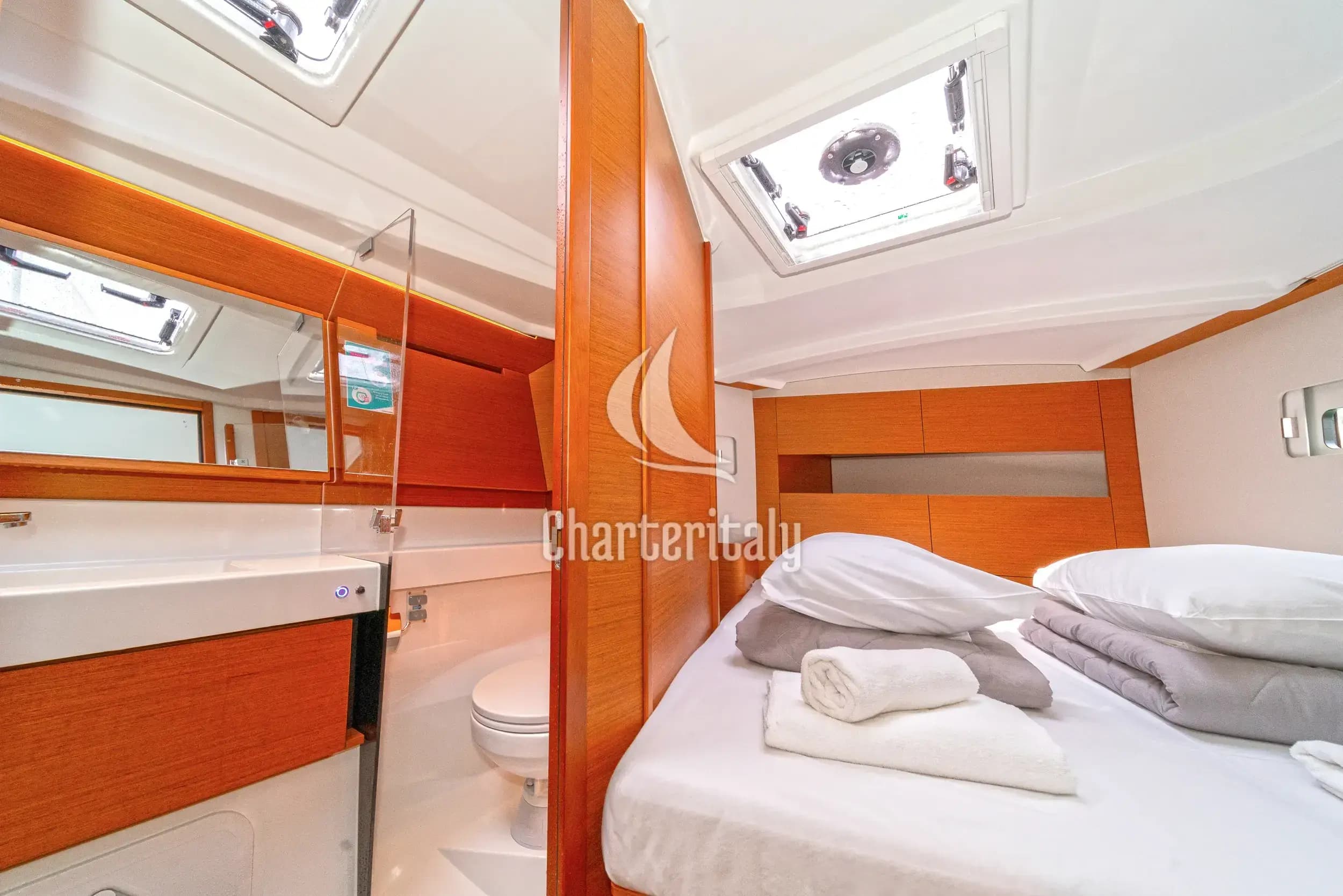 Sun Odyssey 410 - First Date - 16