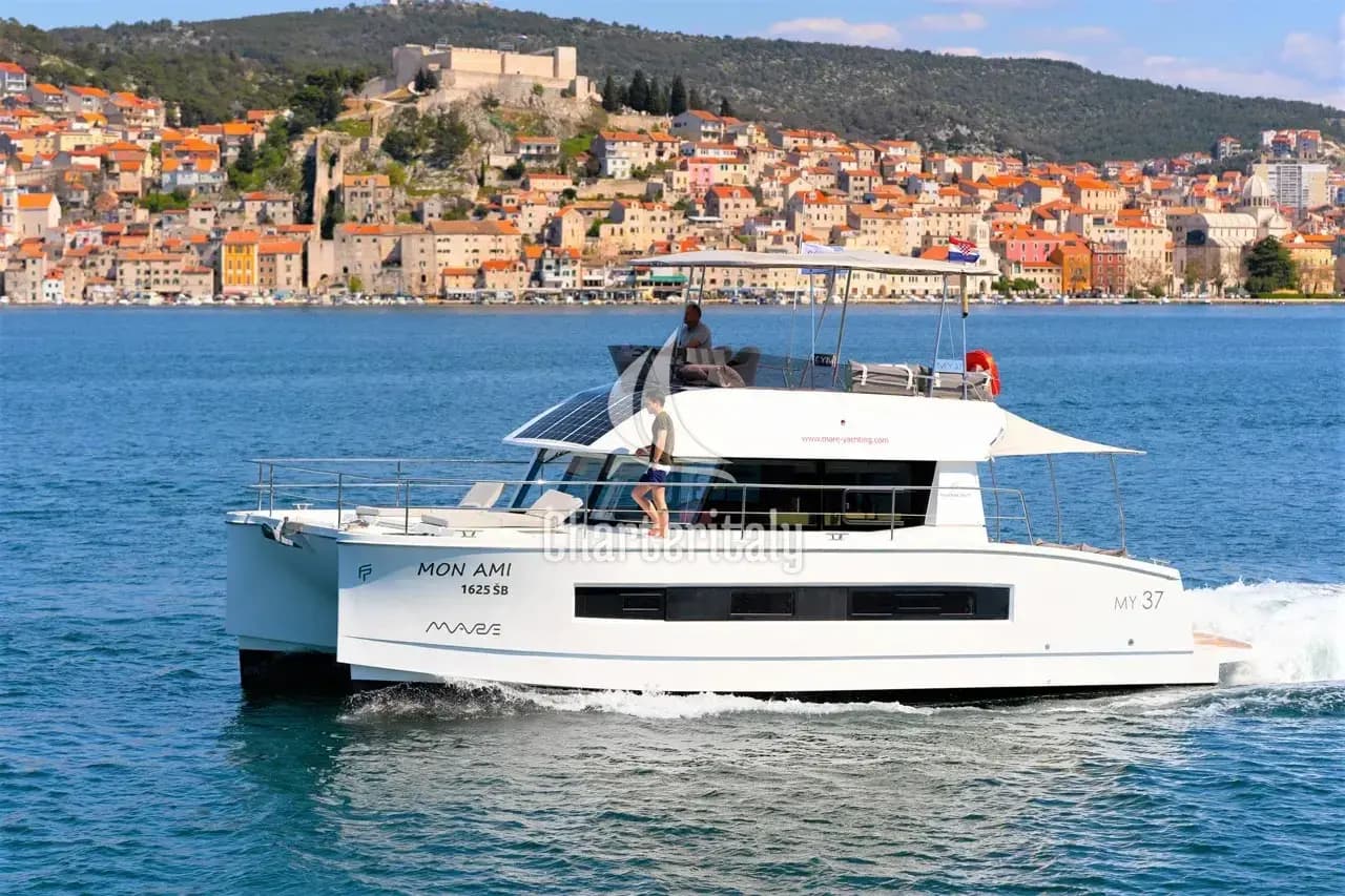 Fountaine Pajot MY 37 - 3 cab. - Mon Ami - 1