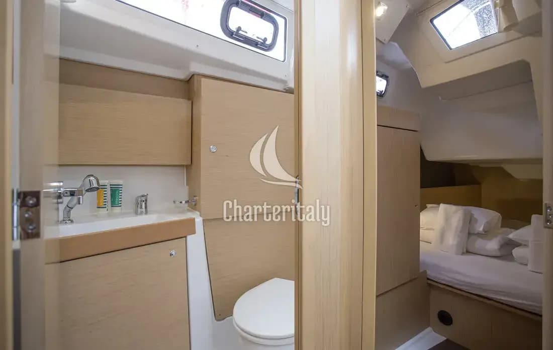 Oceanis 38.1 - Bellagio - 20