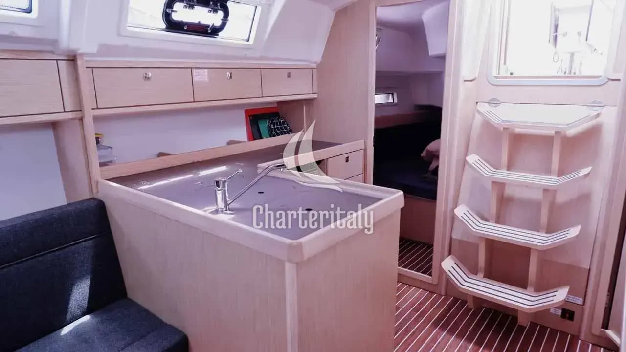 Bavaria Cruiser 37 - 3 cab. - Paloma - 12
