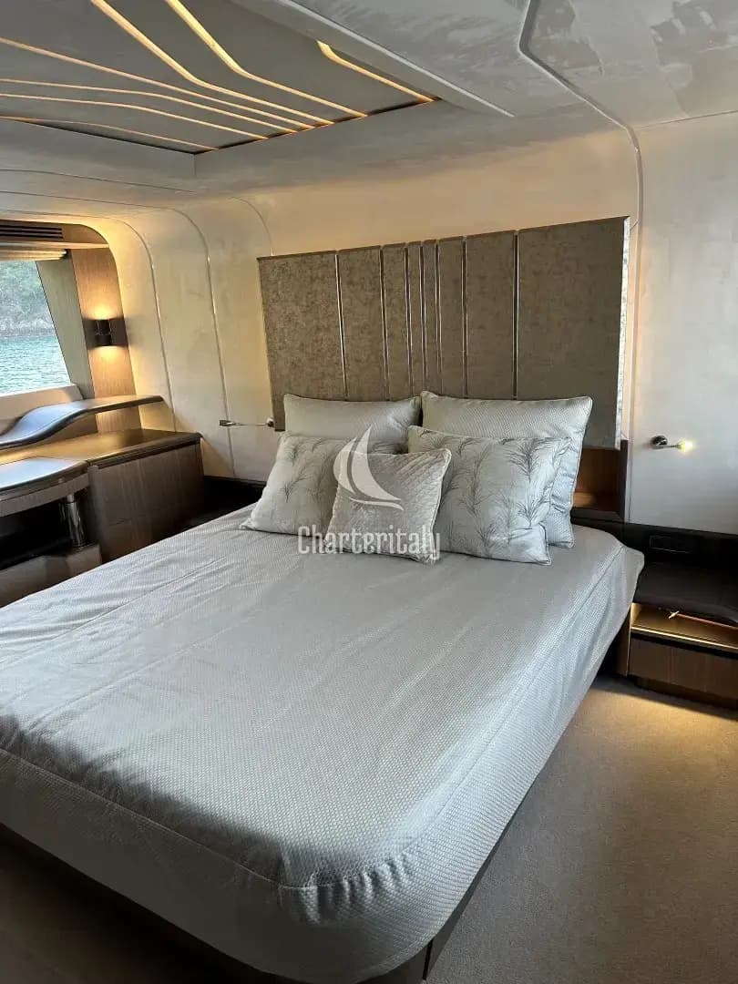 Galeon 680 Fly - PARADISE - 46